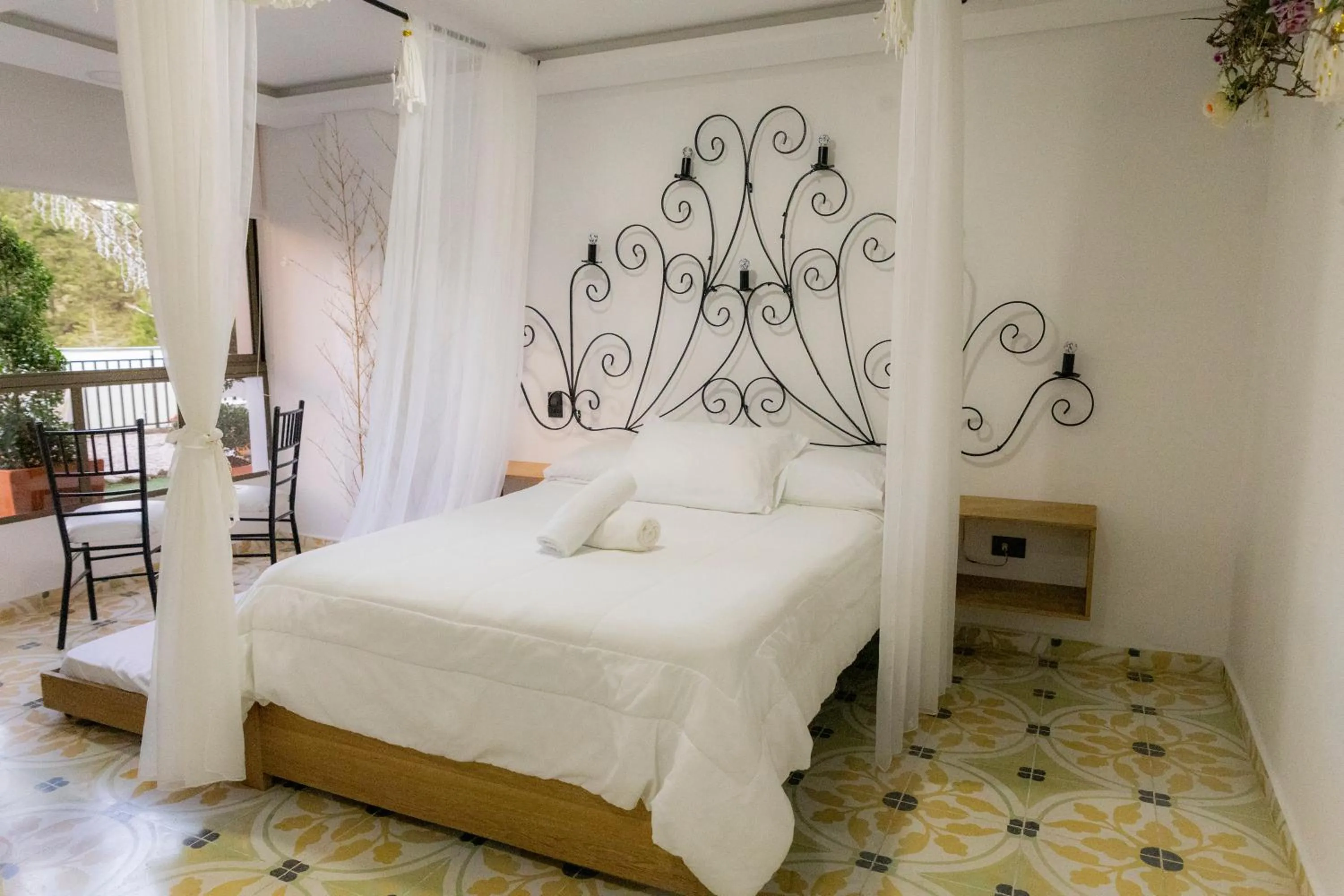 Bed in Hotel Bahia Del Faro