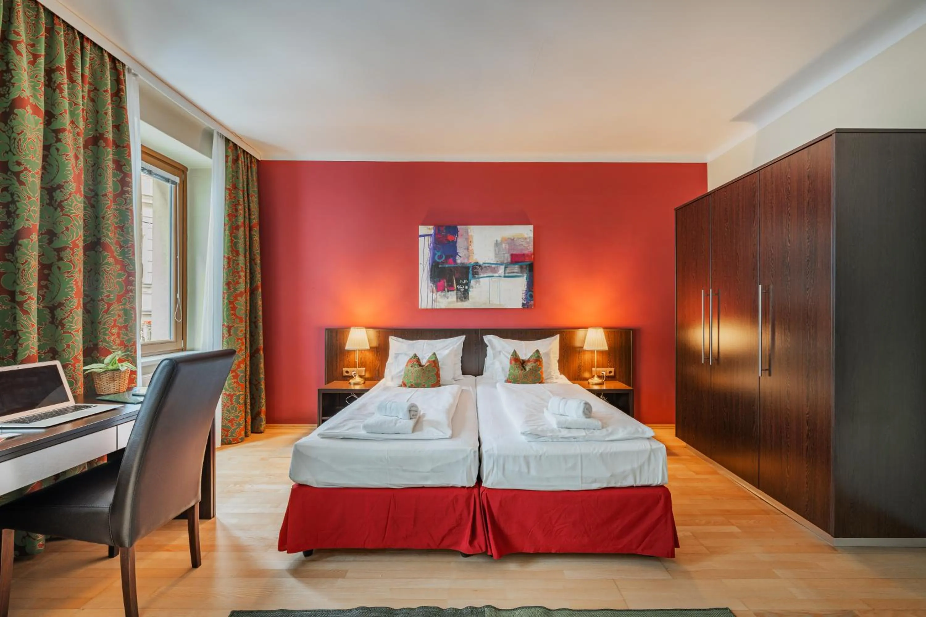 Living room, Bed in Serviced Apartments Josefstadt City
