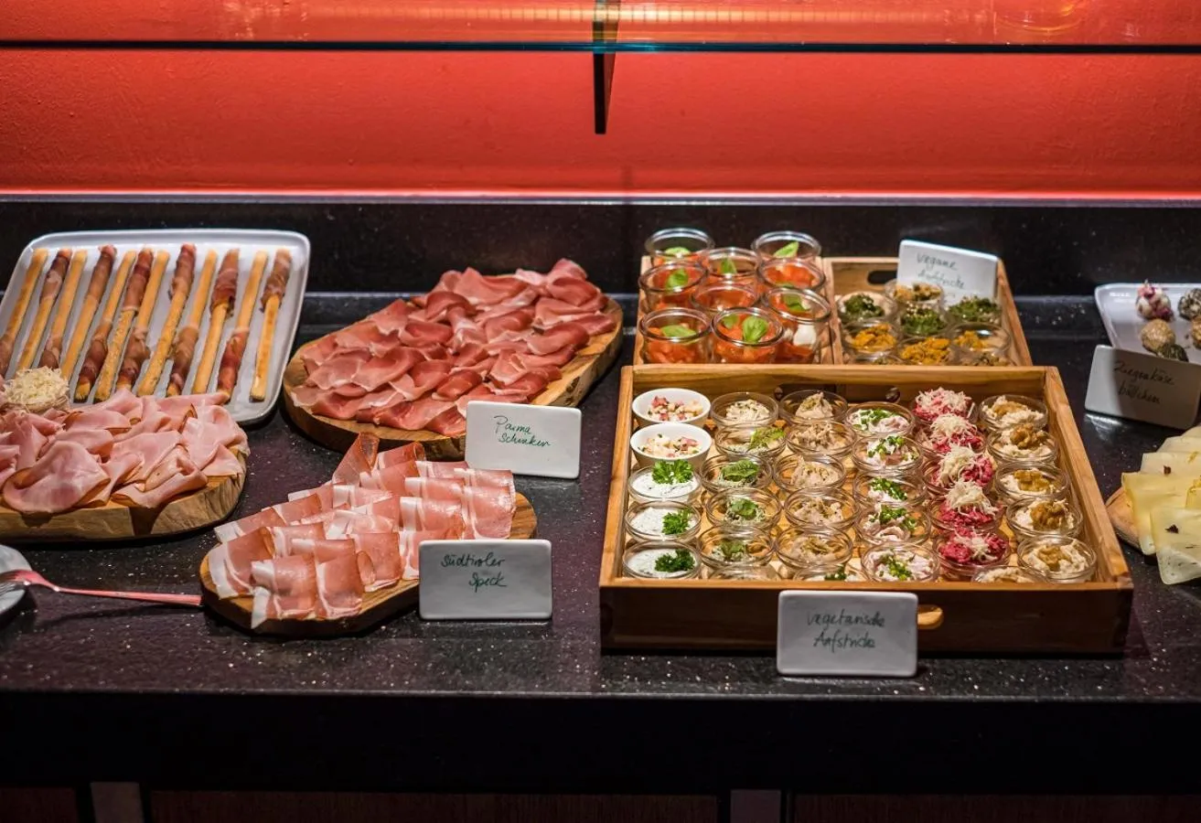 Food in Hotel Bruggwirt