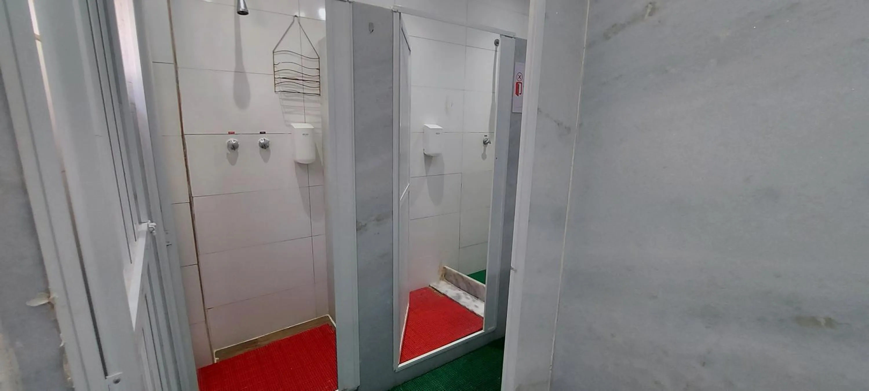 Bathroom in Hostel Leblon