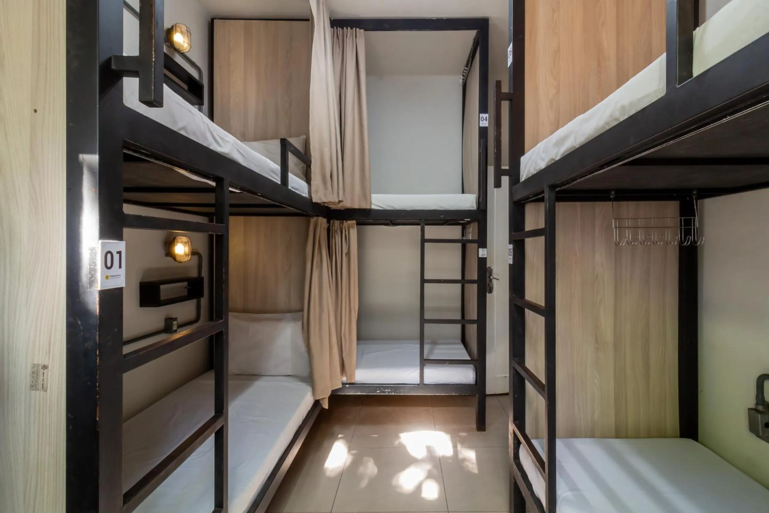 Bed in Hostel Leblon