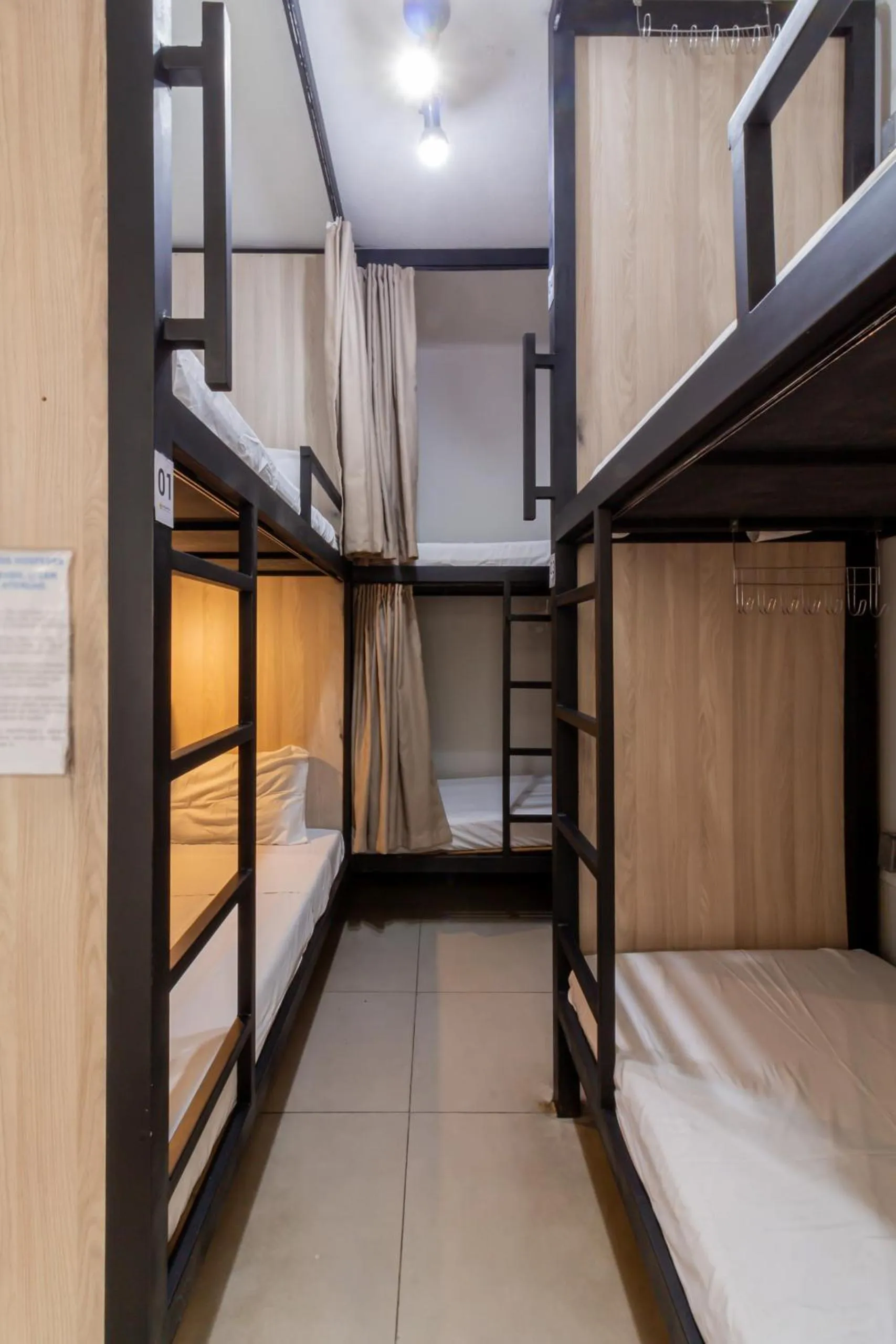 Bed in Hostel Leblon