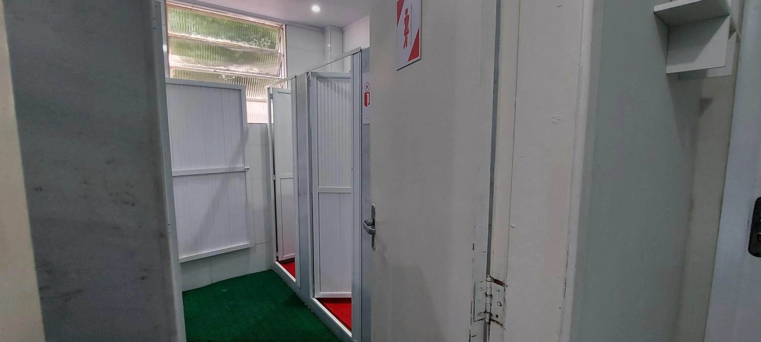 Bathroom in Hostel Leblon