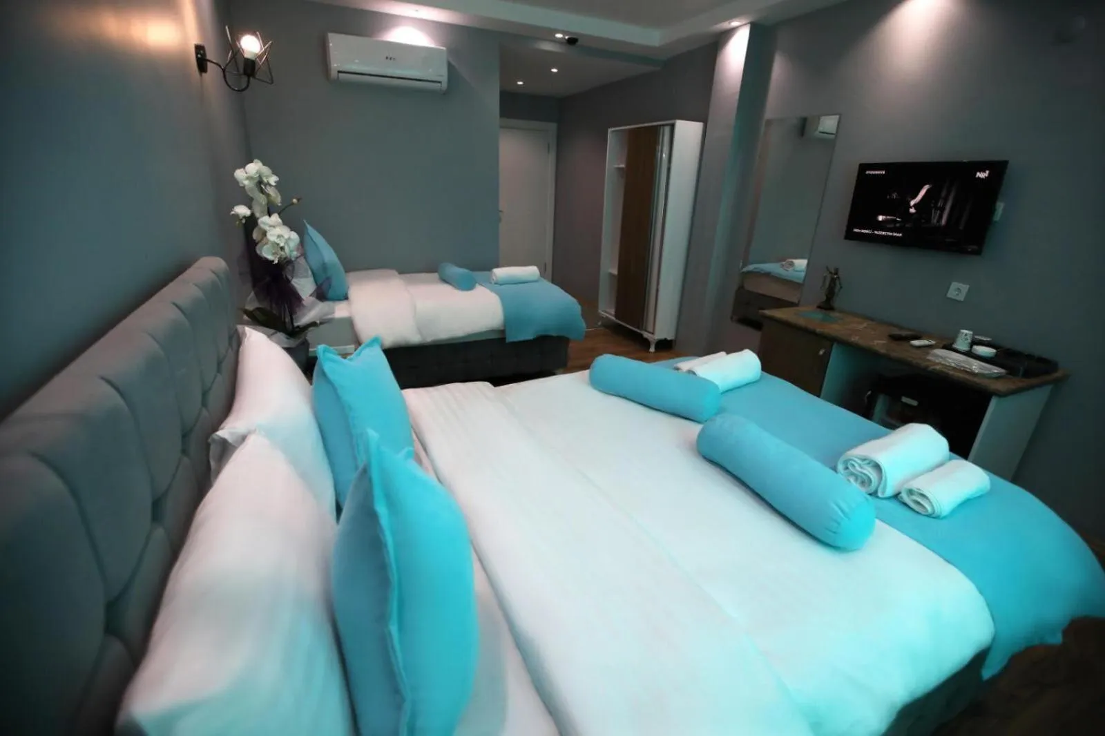 Communal lounge/ TV room in Grand Atakum Boutıque Hotel