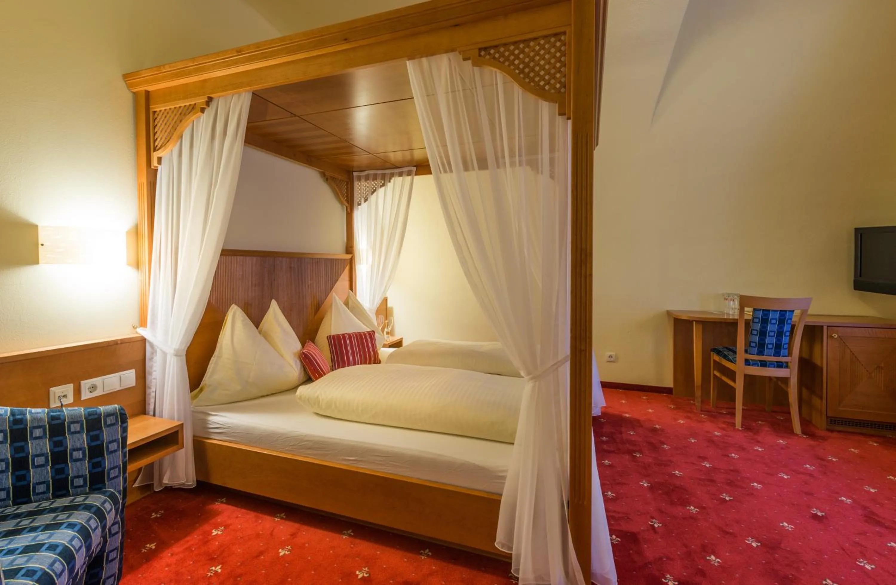 Bedroom, Bed in Posthotel Radstadt