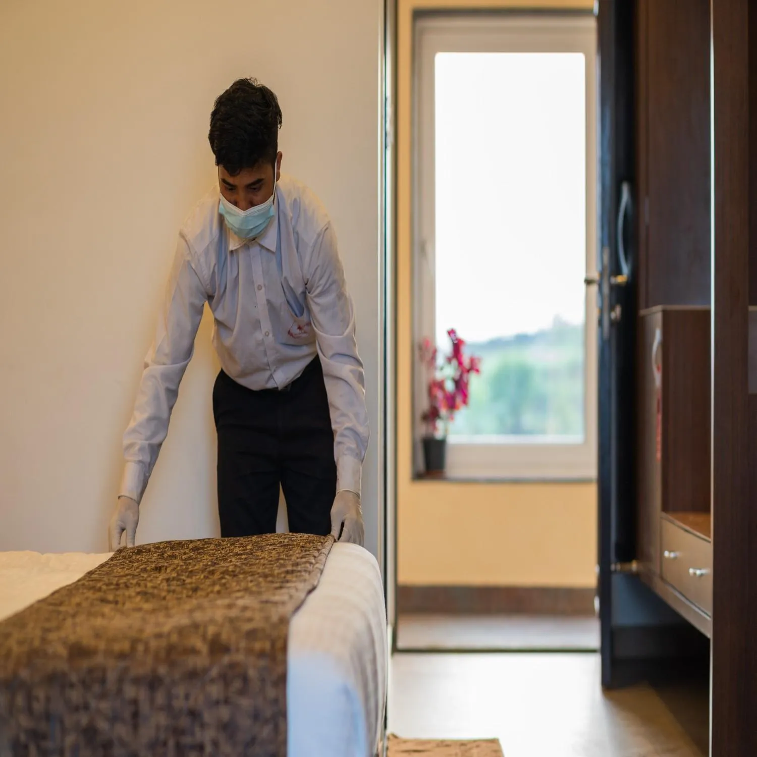 Staff, Bed in Blizzard Resort