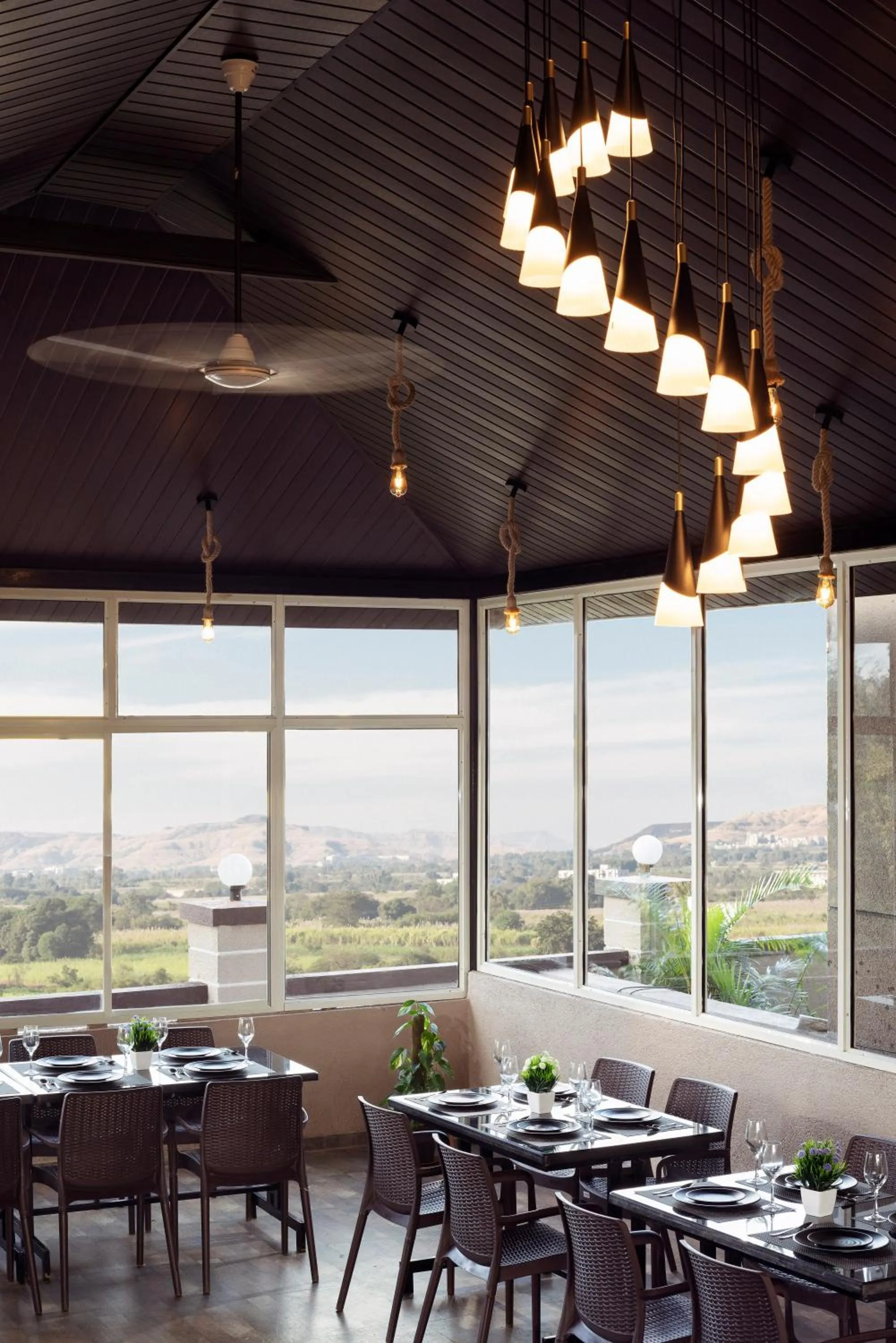 Restaurant/places to eat in Blizzard Resort