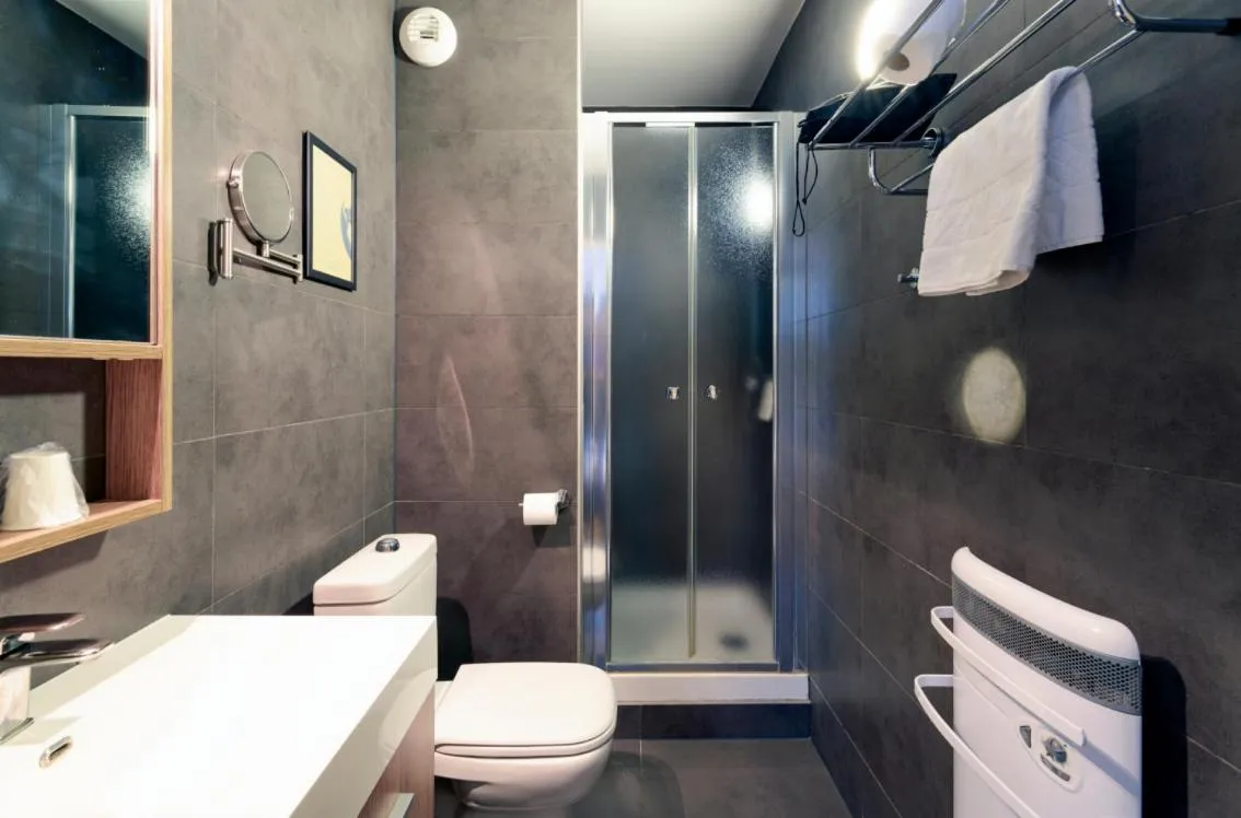 Shower in Adonis Hotel Strasbourg