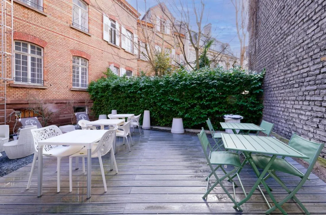 Patio in Adonis Hotel Strasbourg