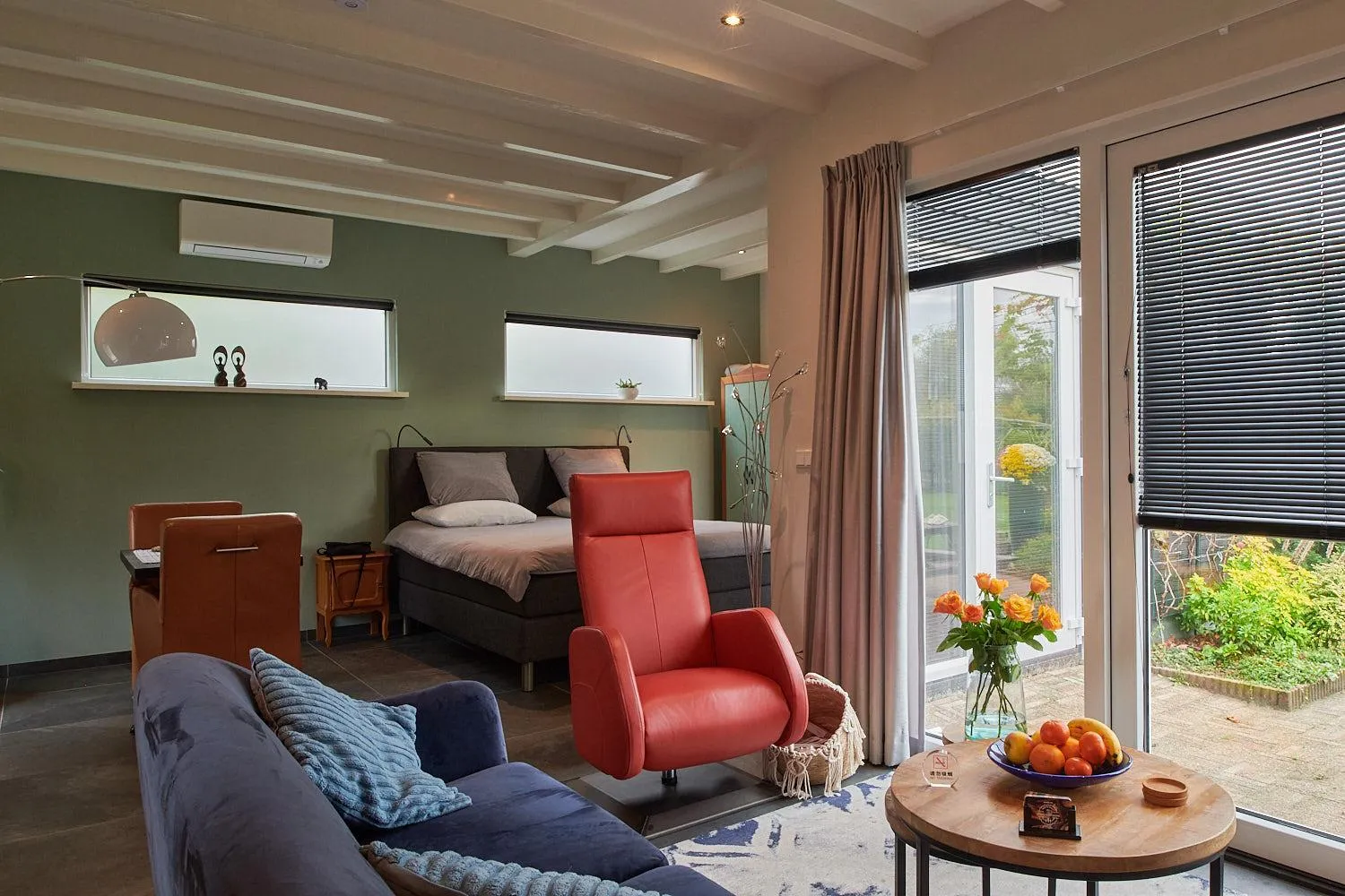 Living room, Bed in B&B WELKOM Zierikzee