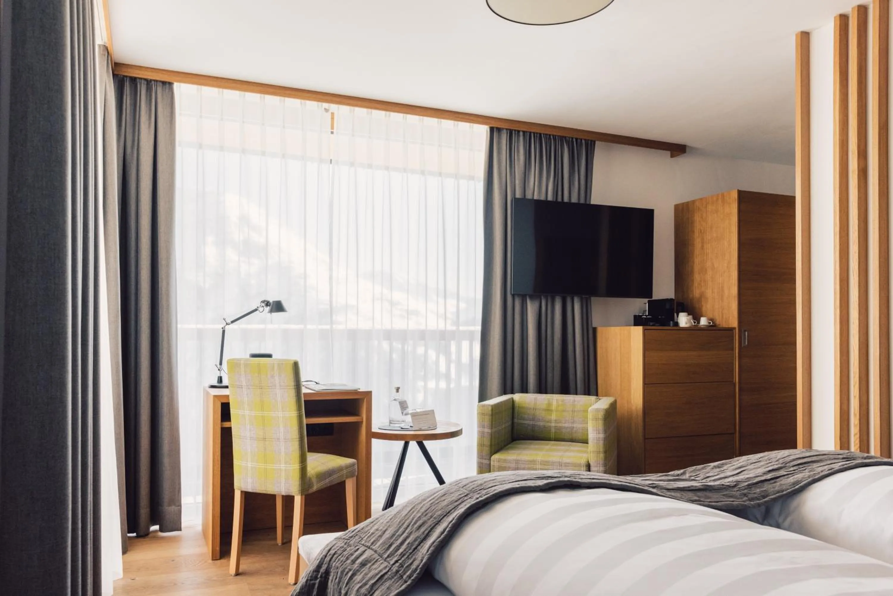 Photo of the whole room, Bed in Hotel Schöne Aussicht