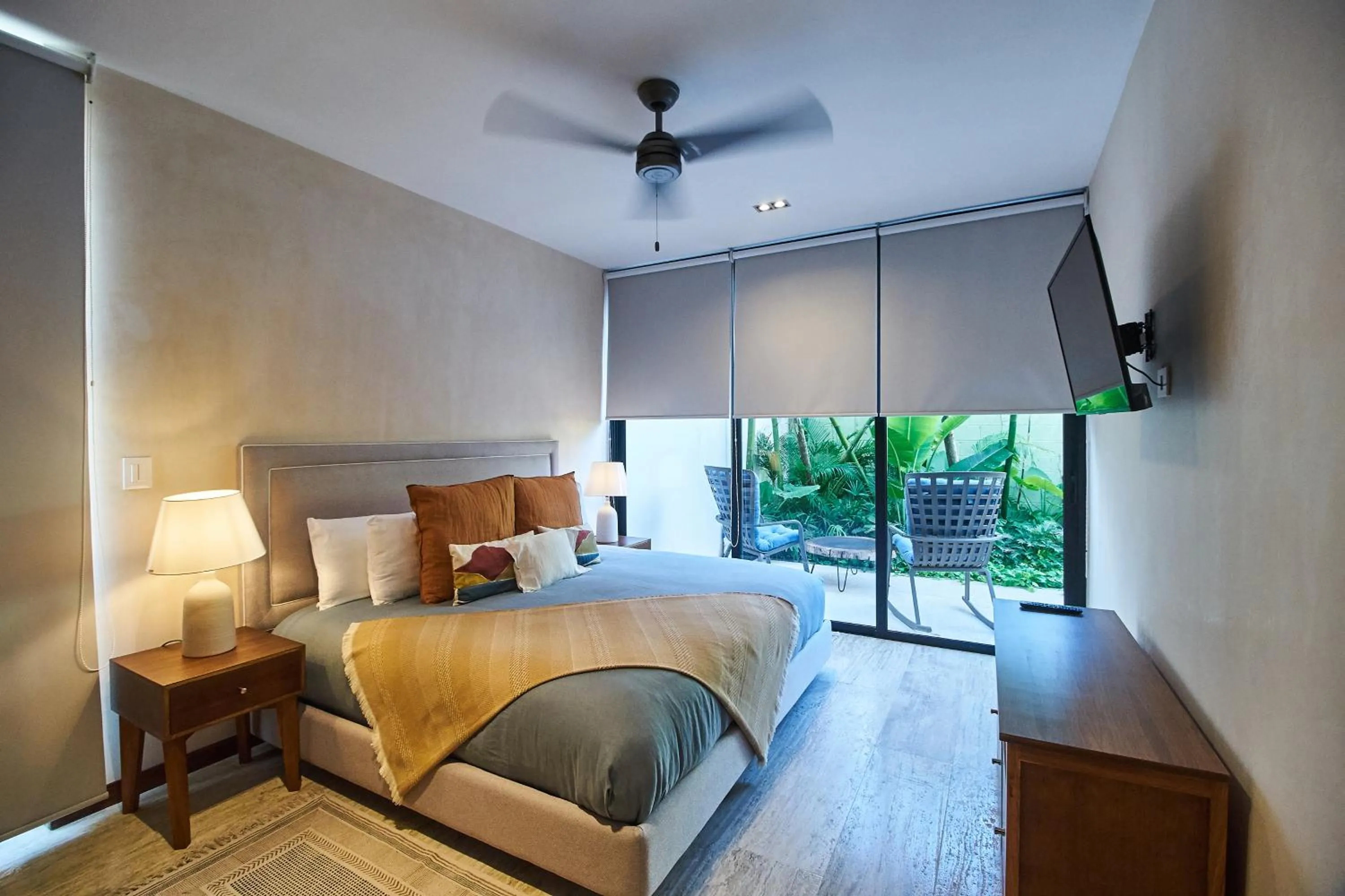 Bed in Don Quijote - Private pool & Beach club access