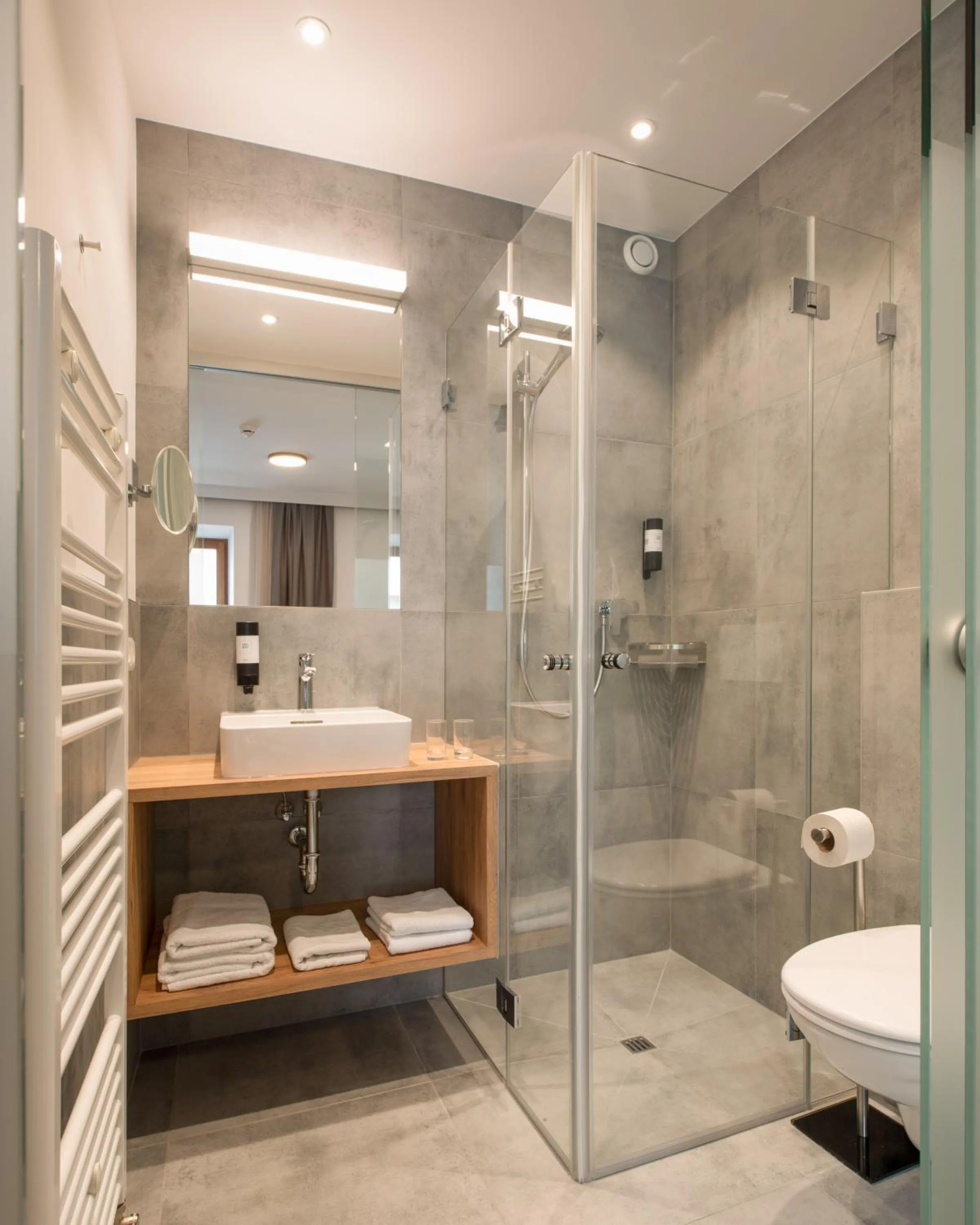 Shower in Ferienhof Neusacher Moser