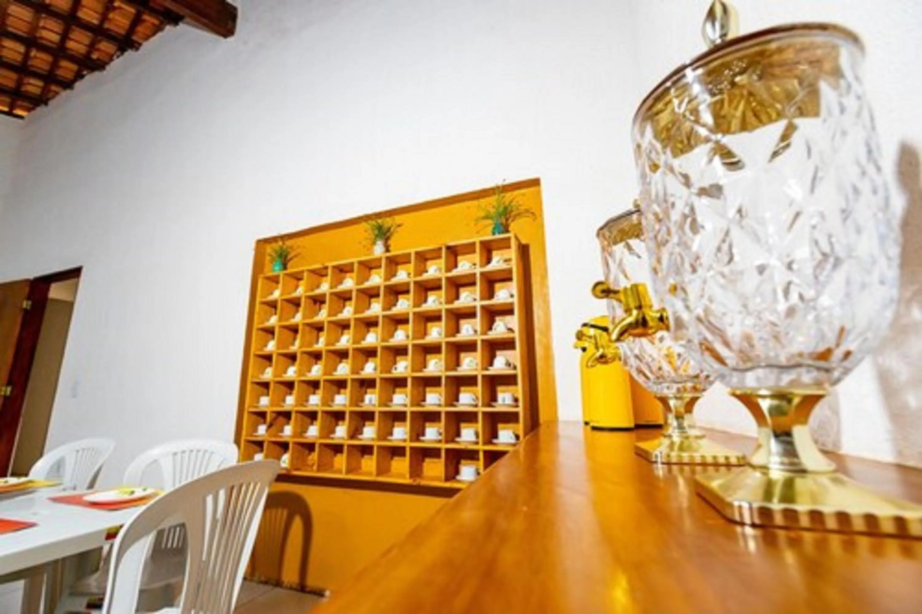 Restaurant/places to eat in OYO Hotel Das Pedras