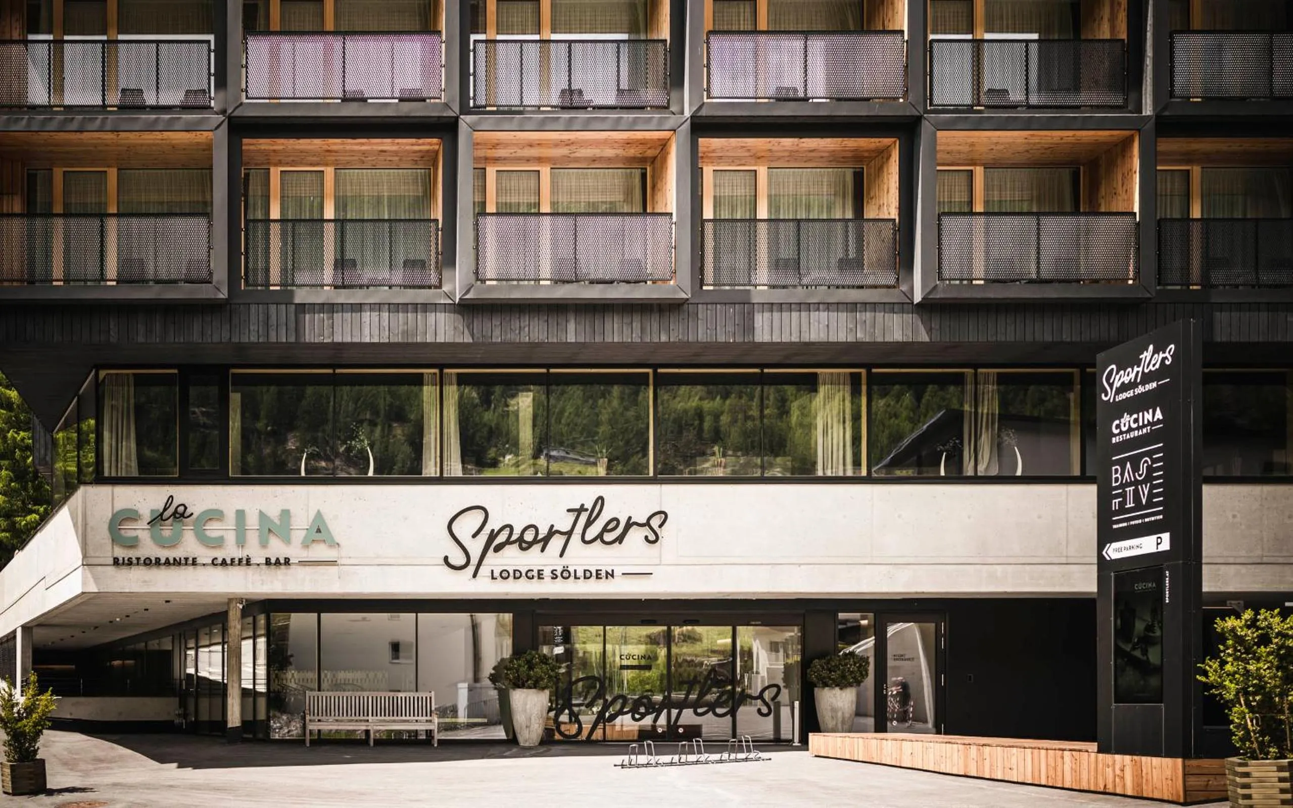 Property building in Sportlers Lodge Sölden lifestyle-lässig-anders