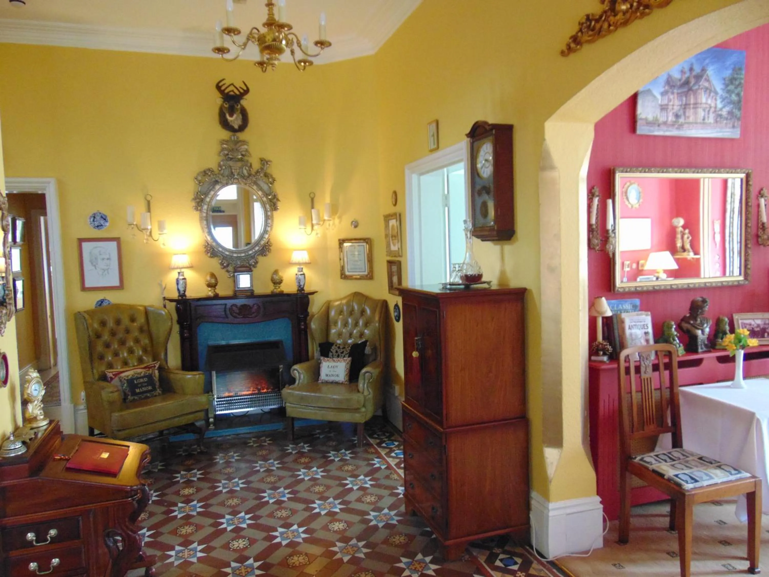 Lobby or reception in Holywell House