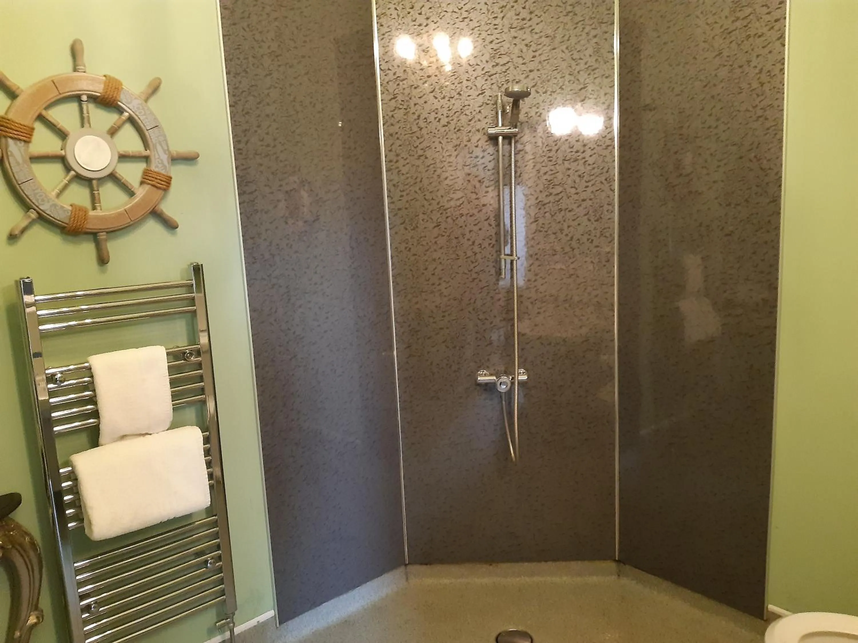 Shower in Holywell House