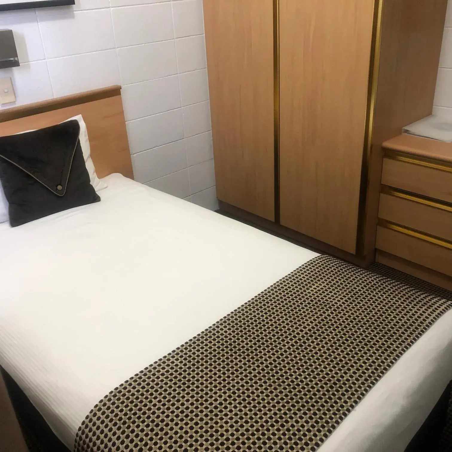 Single Room in Narwee Hotel Single Room in Narwee Hotel
