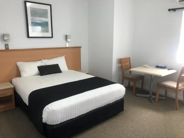 Bed in Narwee Hotel
