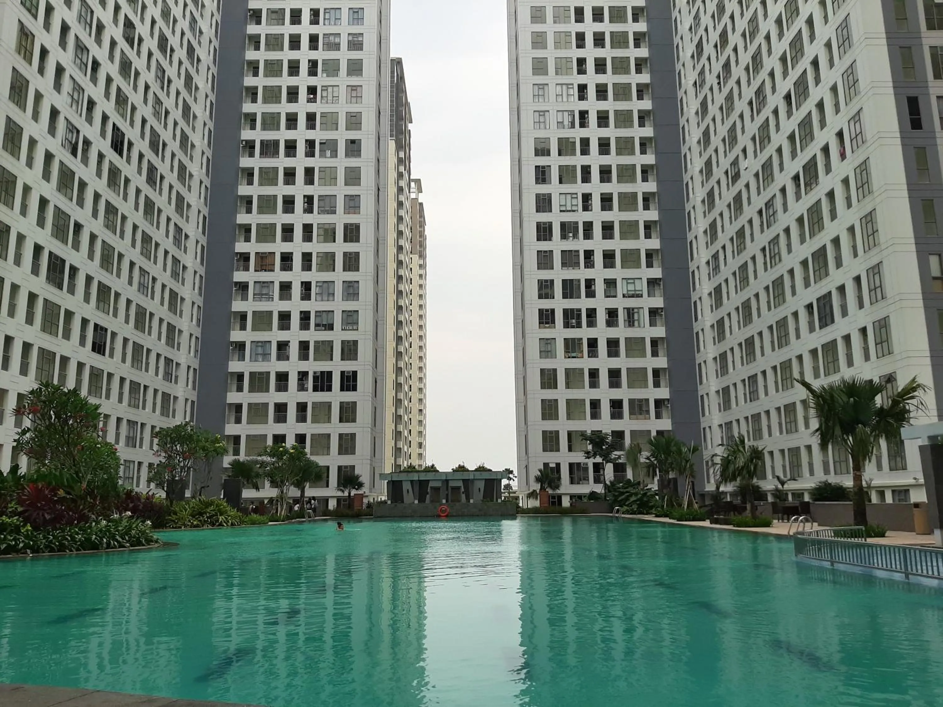 Great Choice 2BR Apartment at M-Town Residence By Travelio