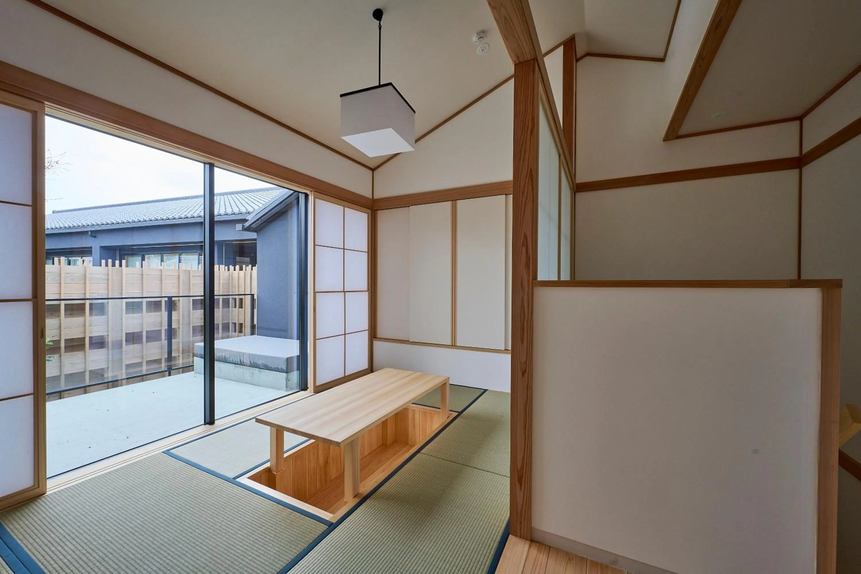 Photo of the whole room in Azumi Setoda