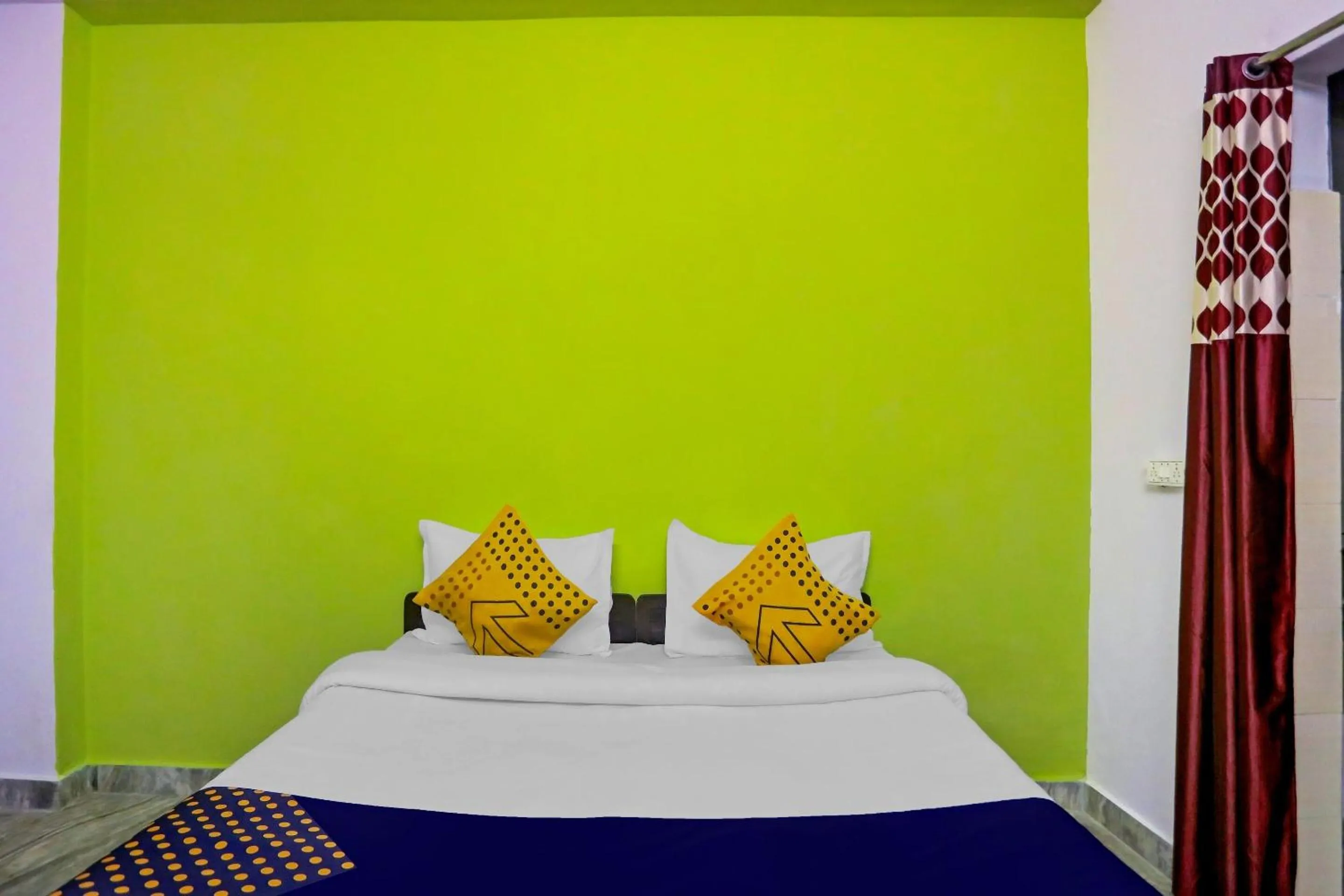 Bedroom, Bed in RAJ HOTEL VIP