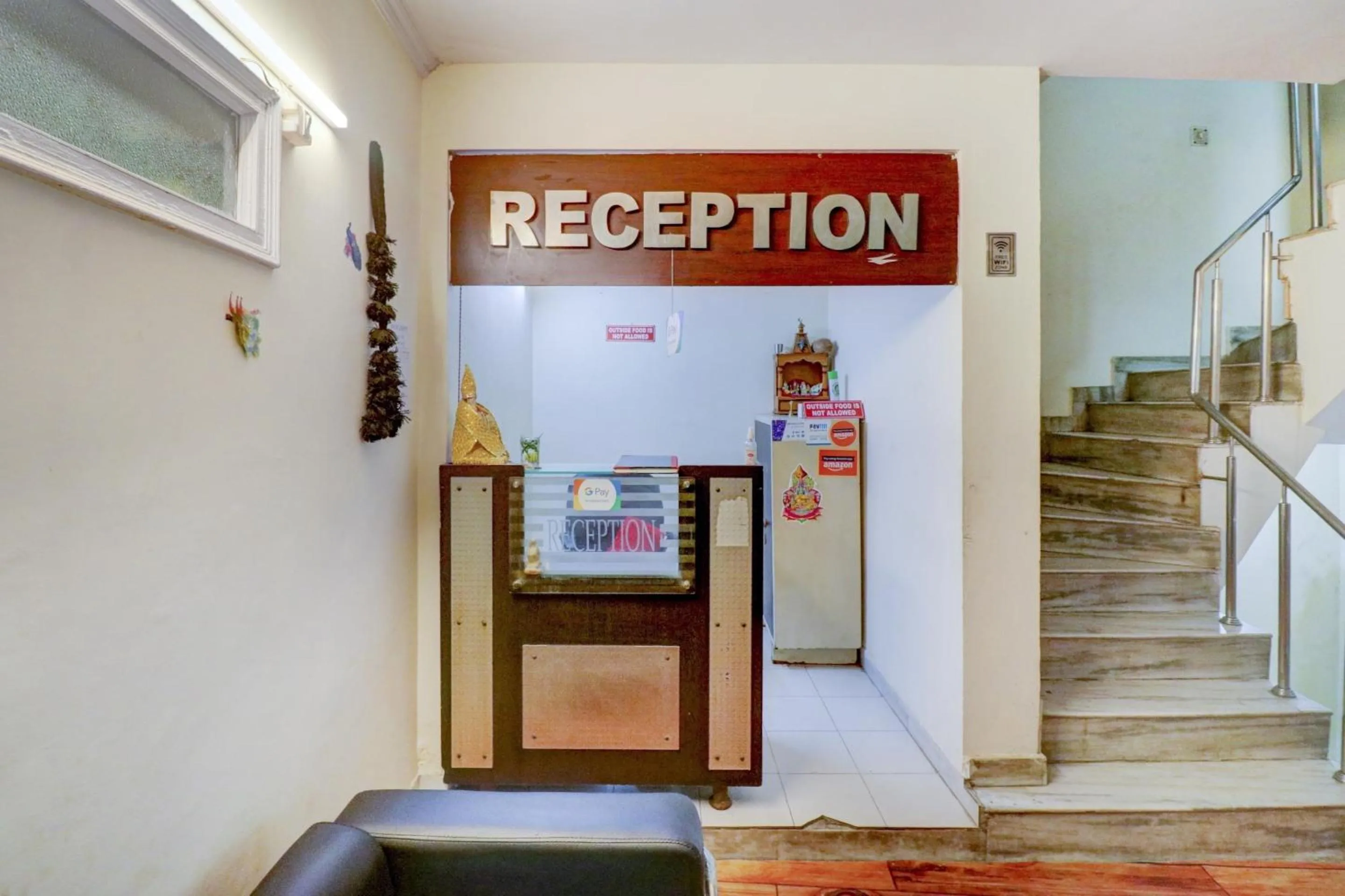 Lobby or reception in Hotel O Ratiram