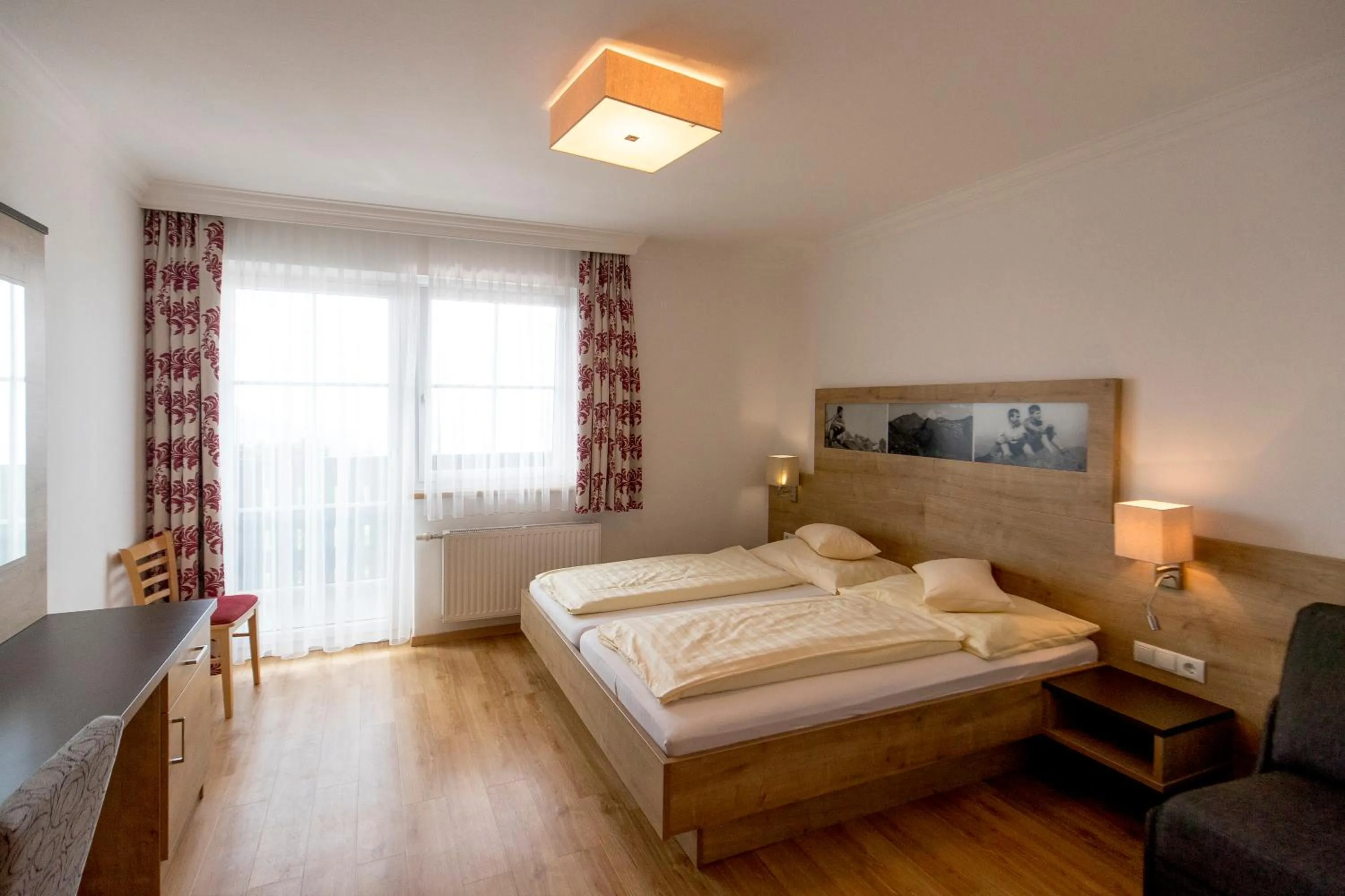 Bed in Hotel-Restaurant Planaihof