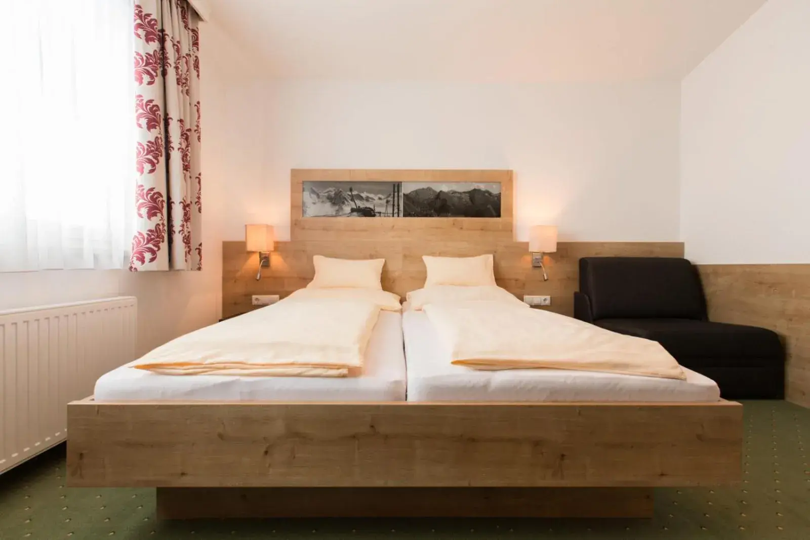 Double Room in Hotel-Restaurant Planaihof Double Room in Hotel-Restaurant Planaihof