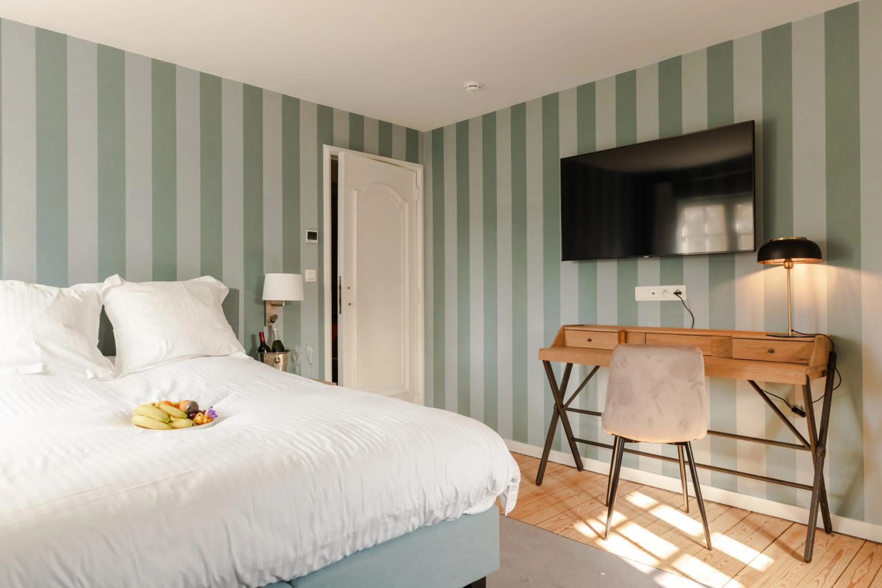 Photo of the whole room, Bed in Villa Monceau Louvain la neuve