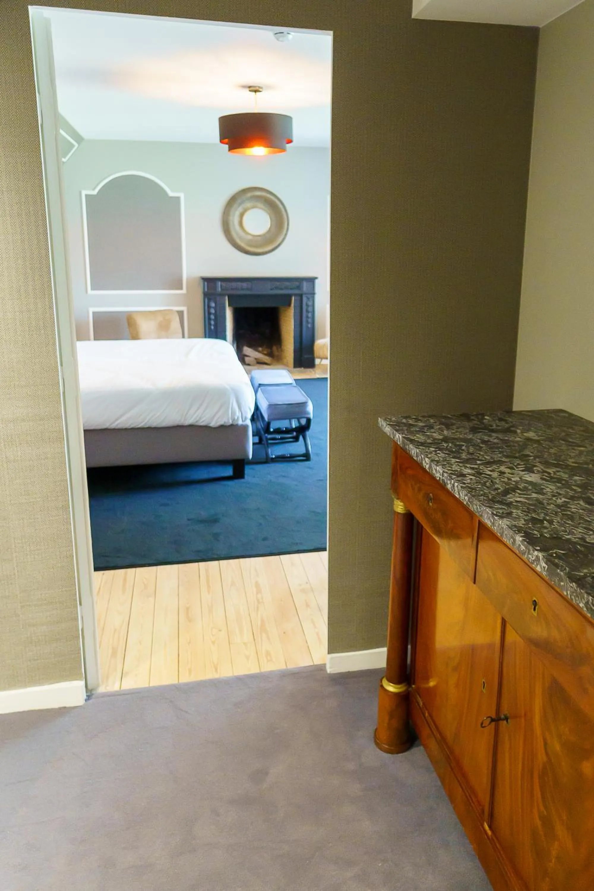 Bedroom, Bed in Villa Monceau Louvain la neuve