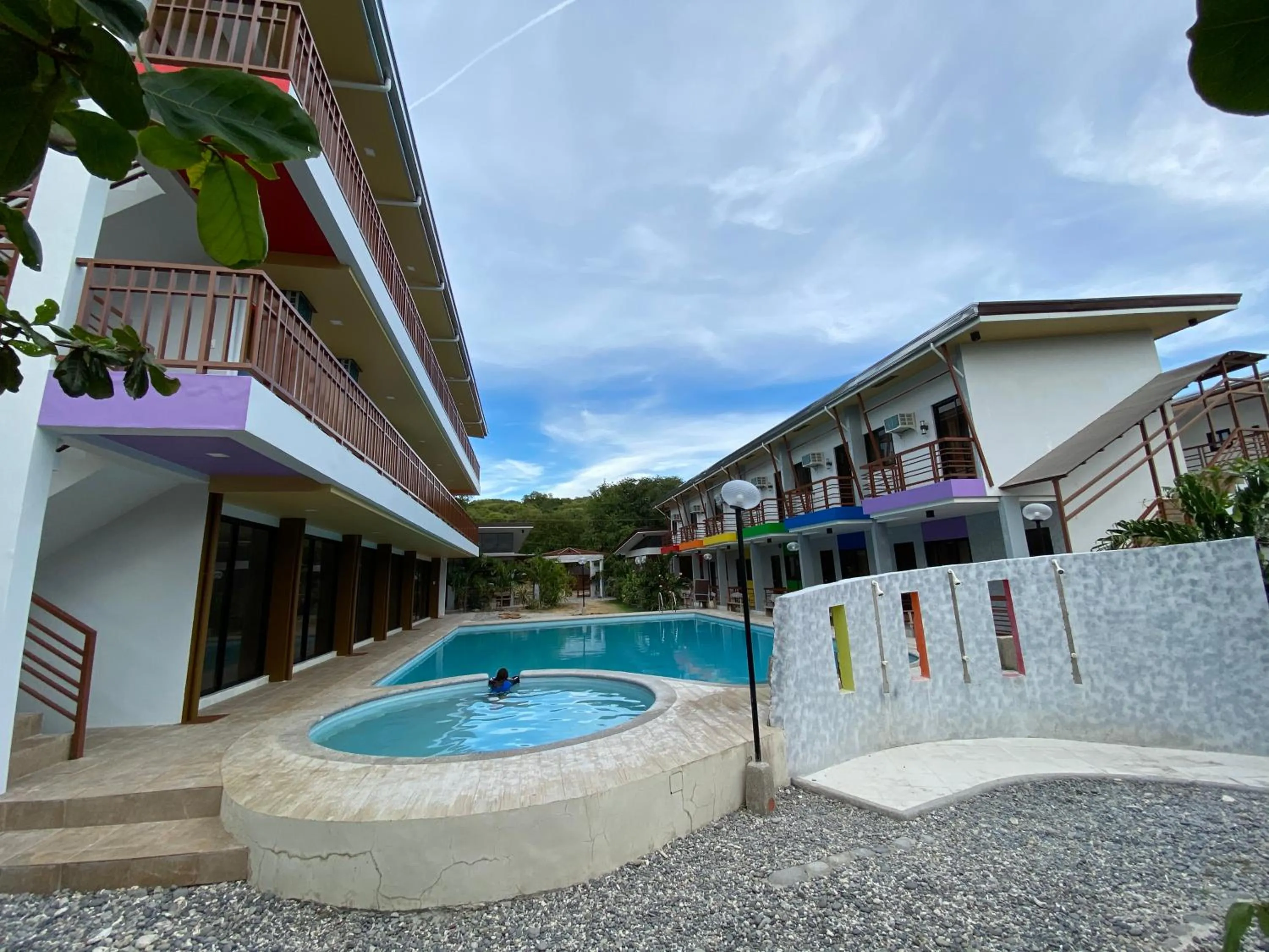 Cerca Parola Beach Resort