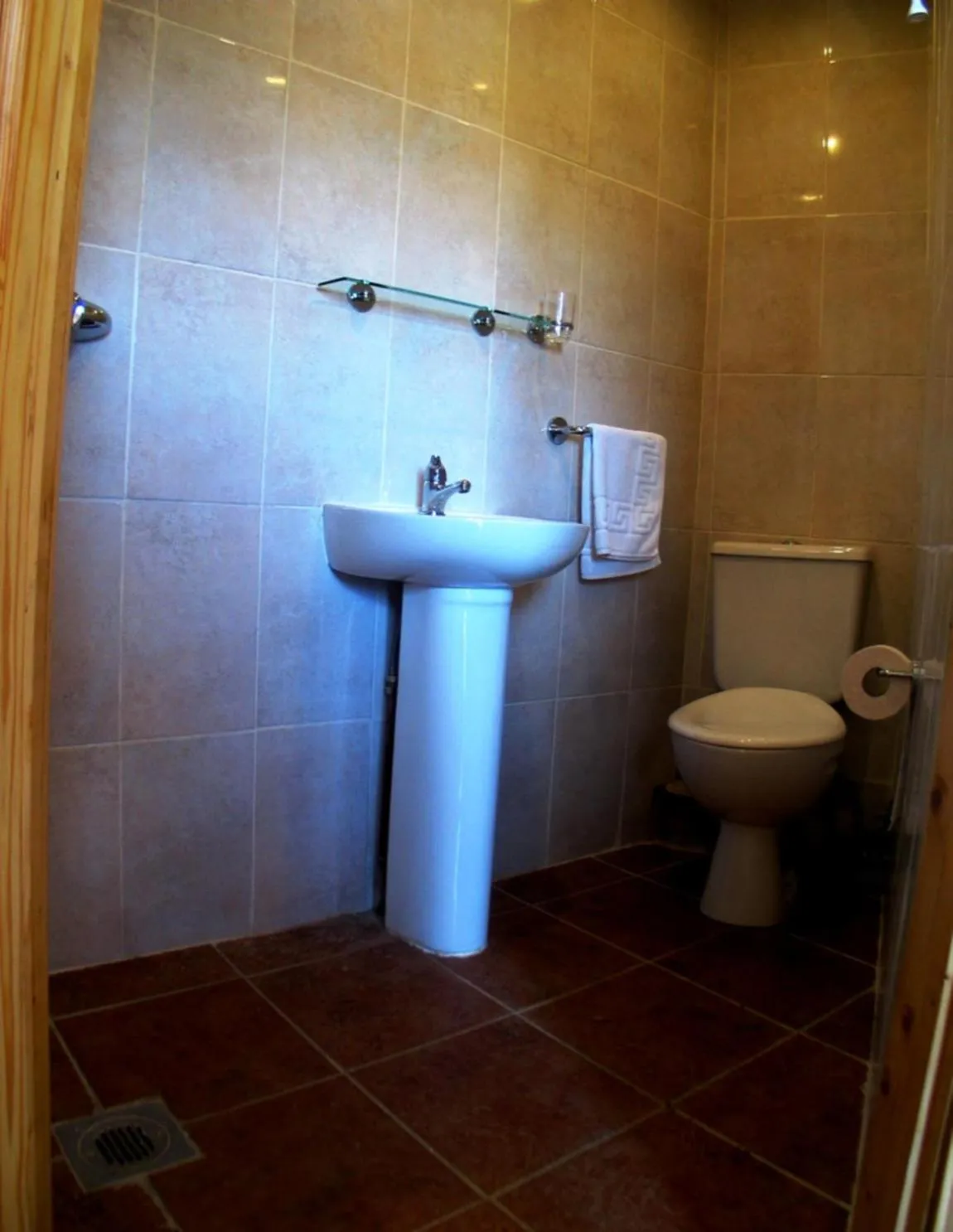 Bathroom in Lamphey Studios