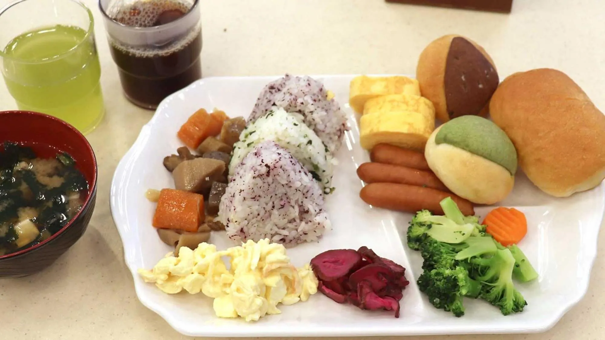 Food in Toyoko Inn Tokyo Akabane-eki Higashi-guchi