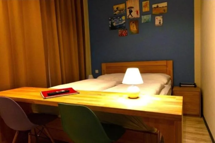 Photo of the whole room, Bed in Pension a und a