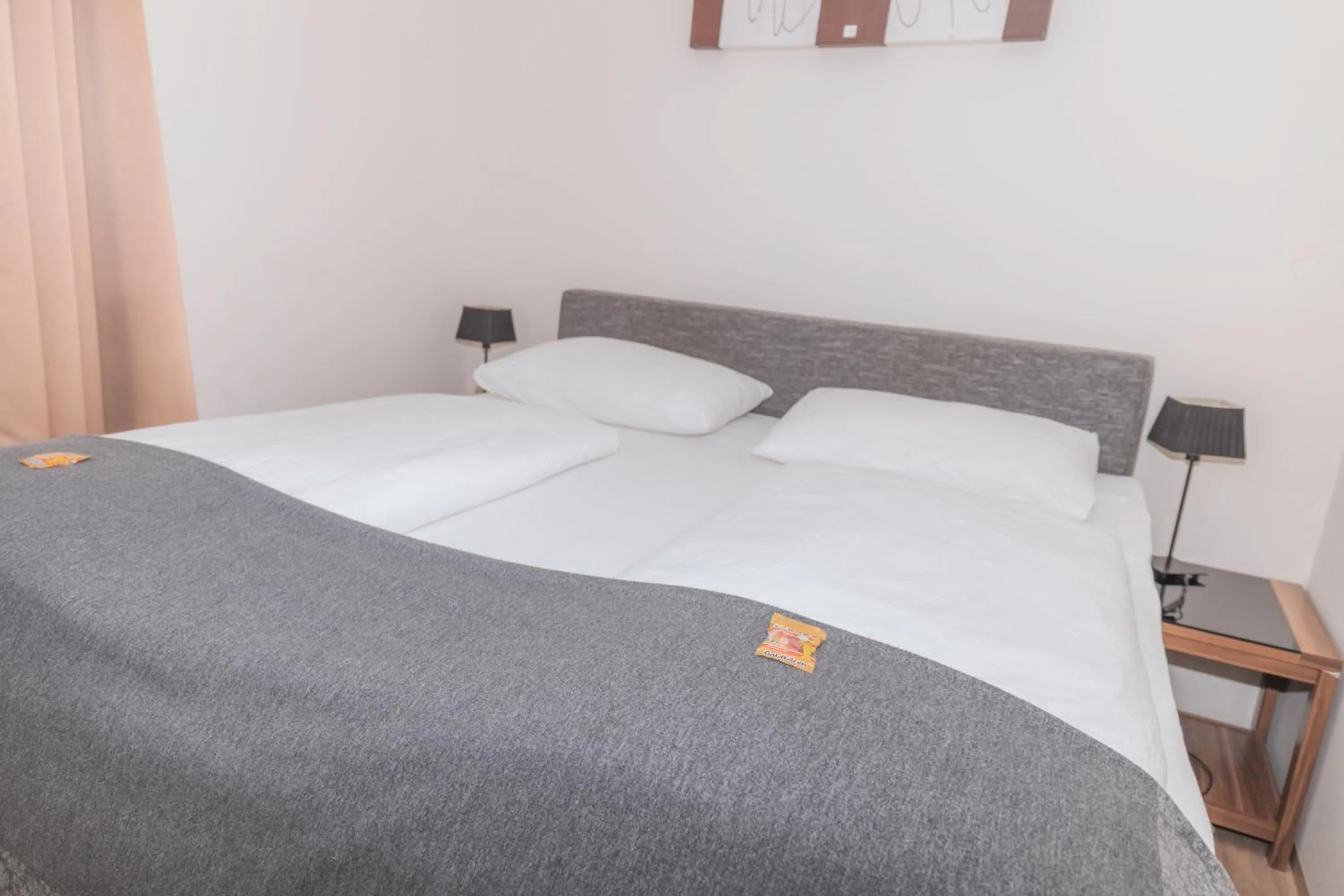 Bed in Pension a und a