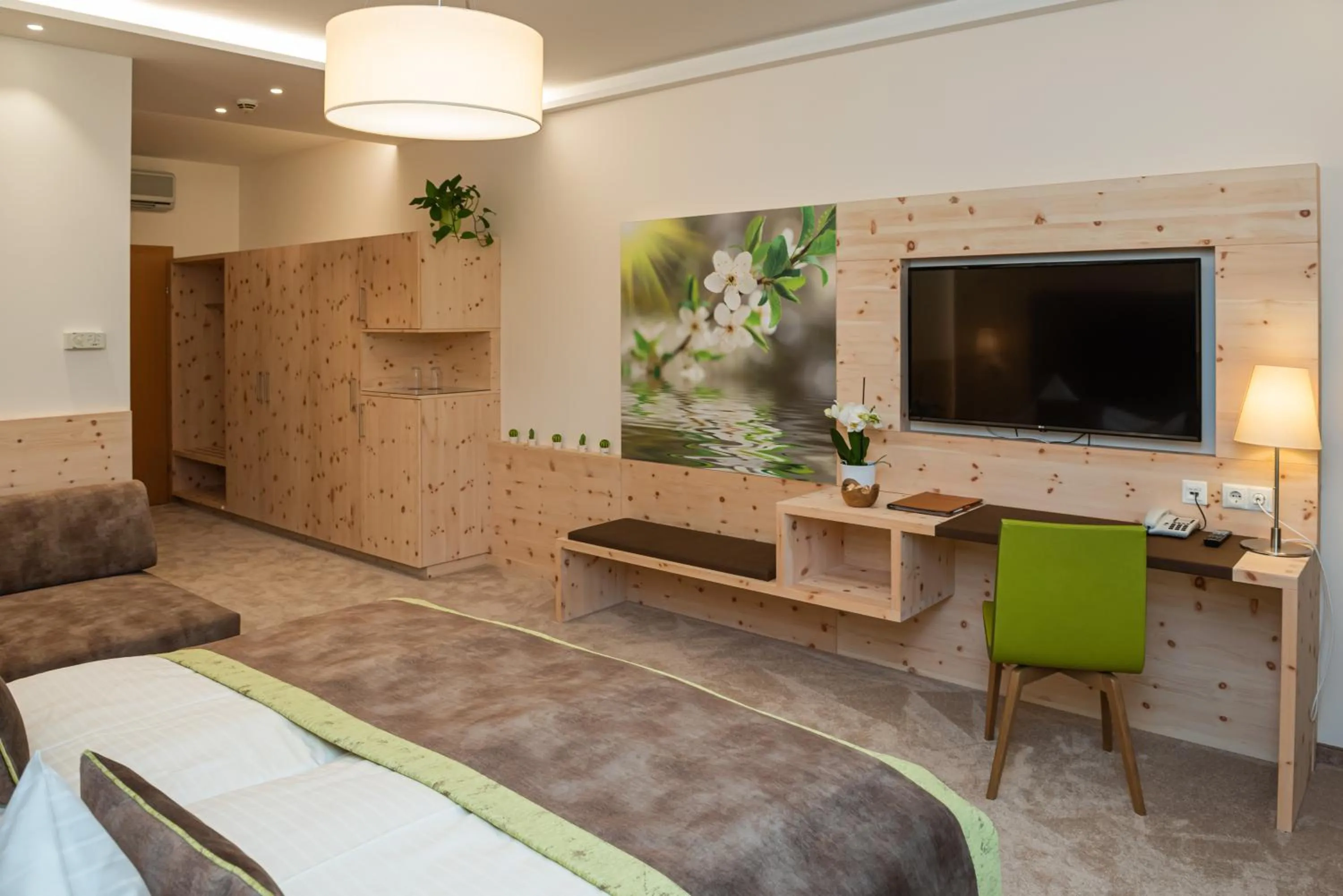 Bed in Thermenhotel PuchasPLUS Stegersbach