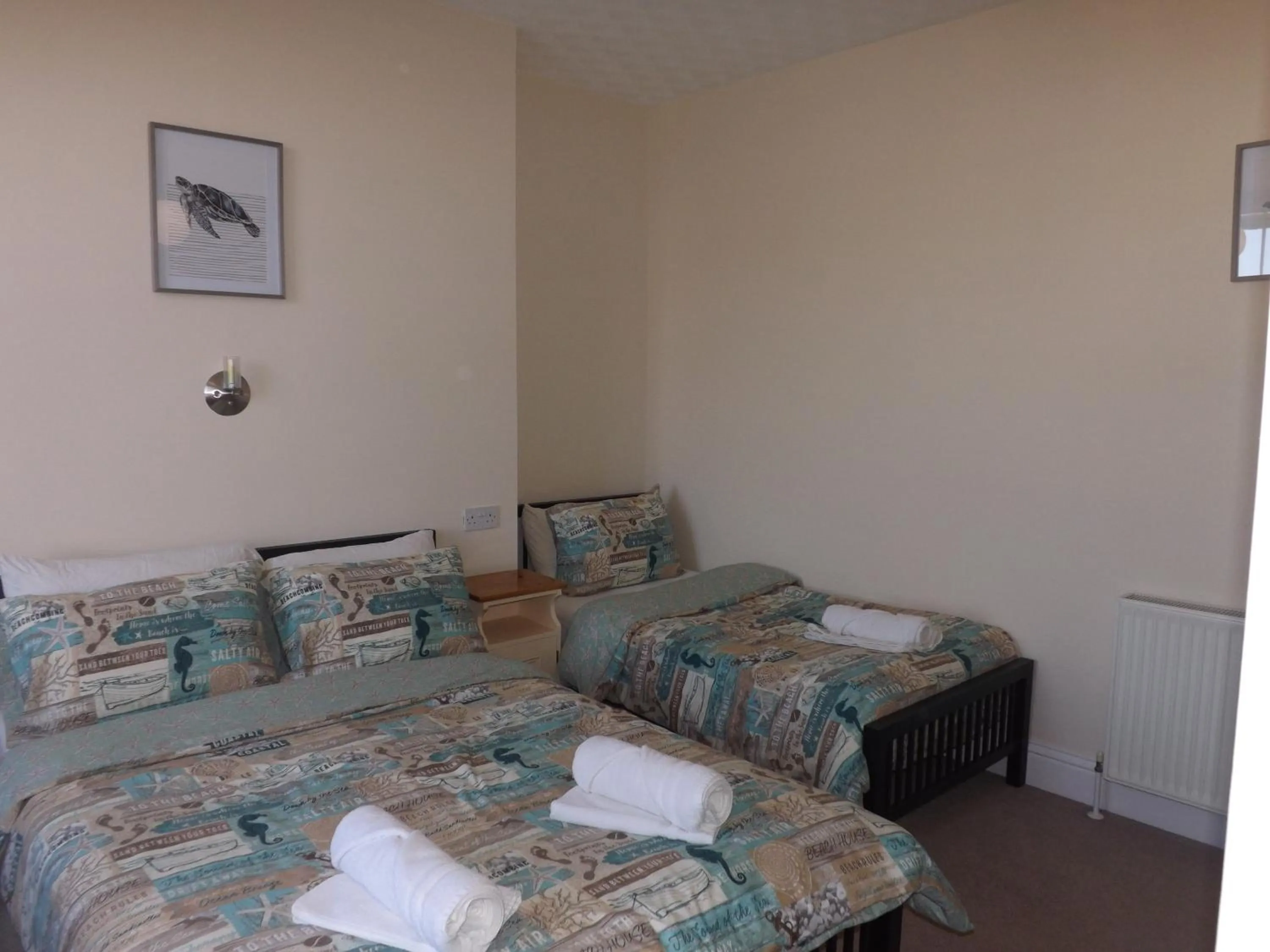 Photo of the whole room, Bed in The Edenhurst Guesthouse