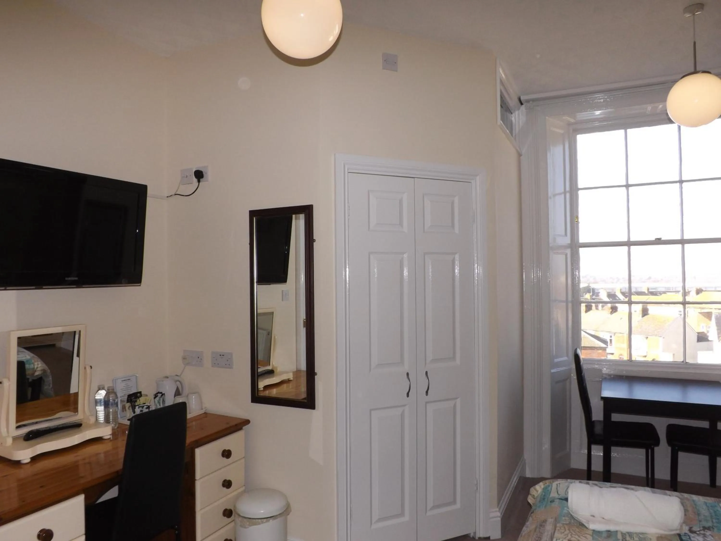 Photo of the whole room in The Edenhurst Guesthouse