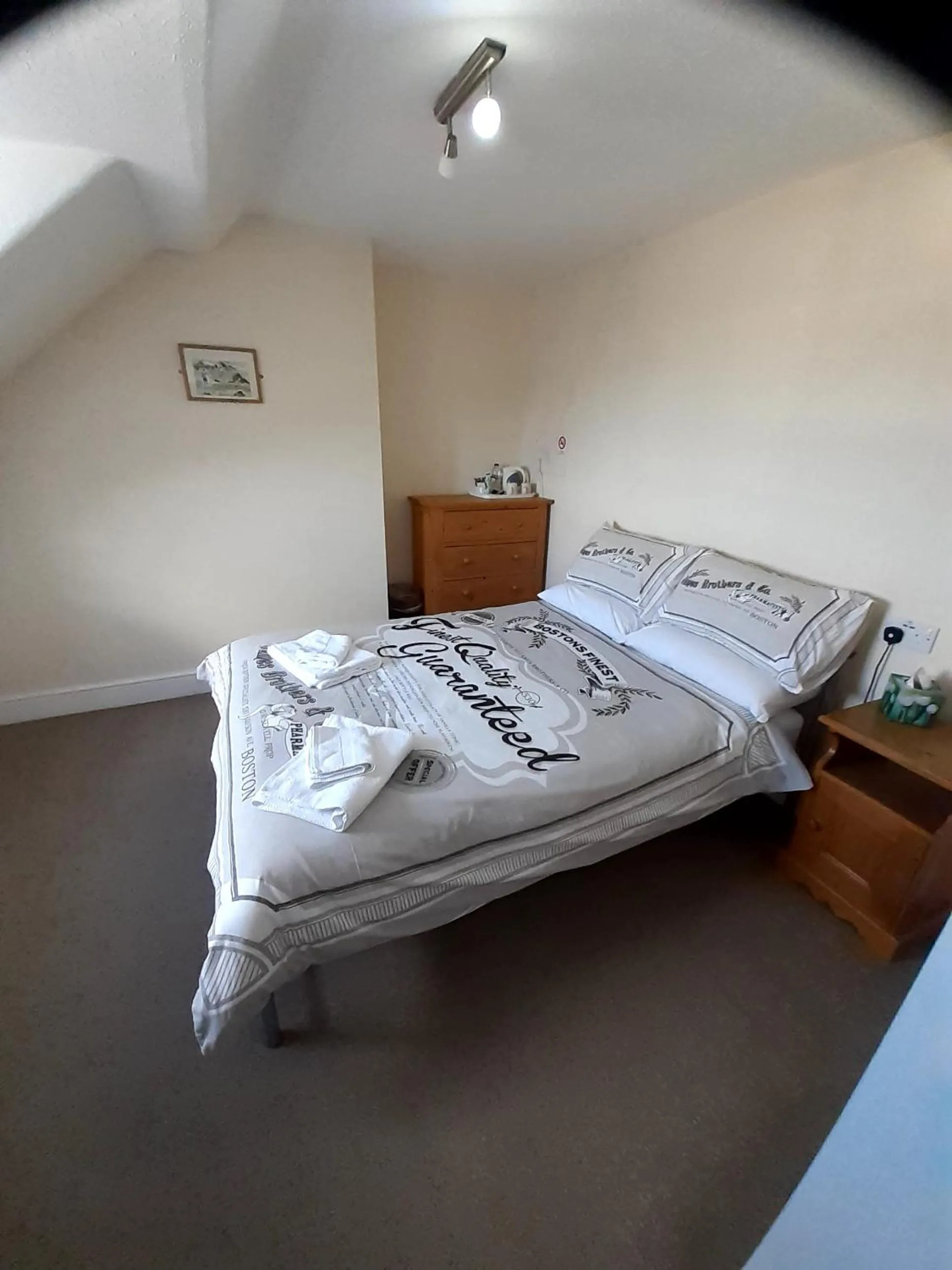 Bedroom, Bed in The Edenhurst Guesthouse