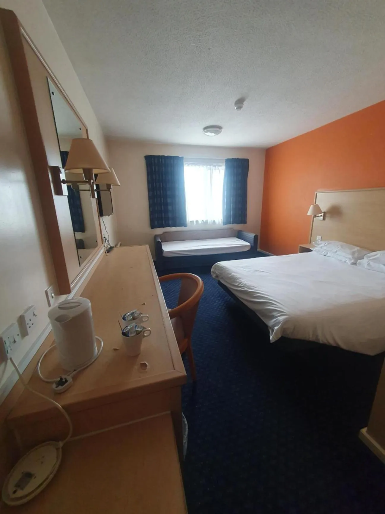 Bed in Metro Inns Huddersfield