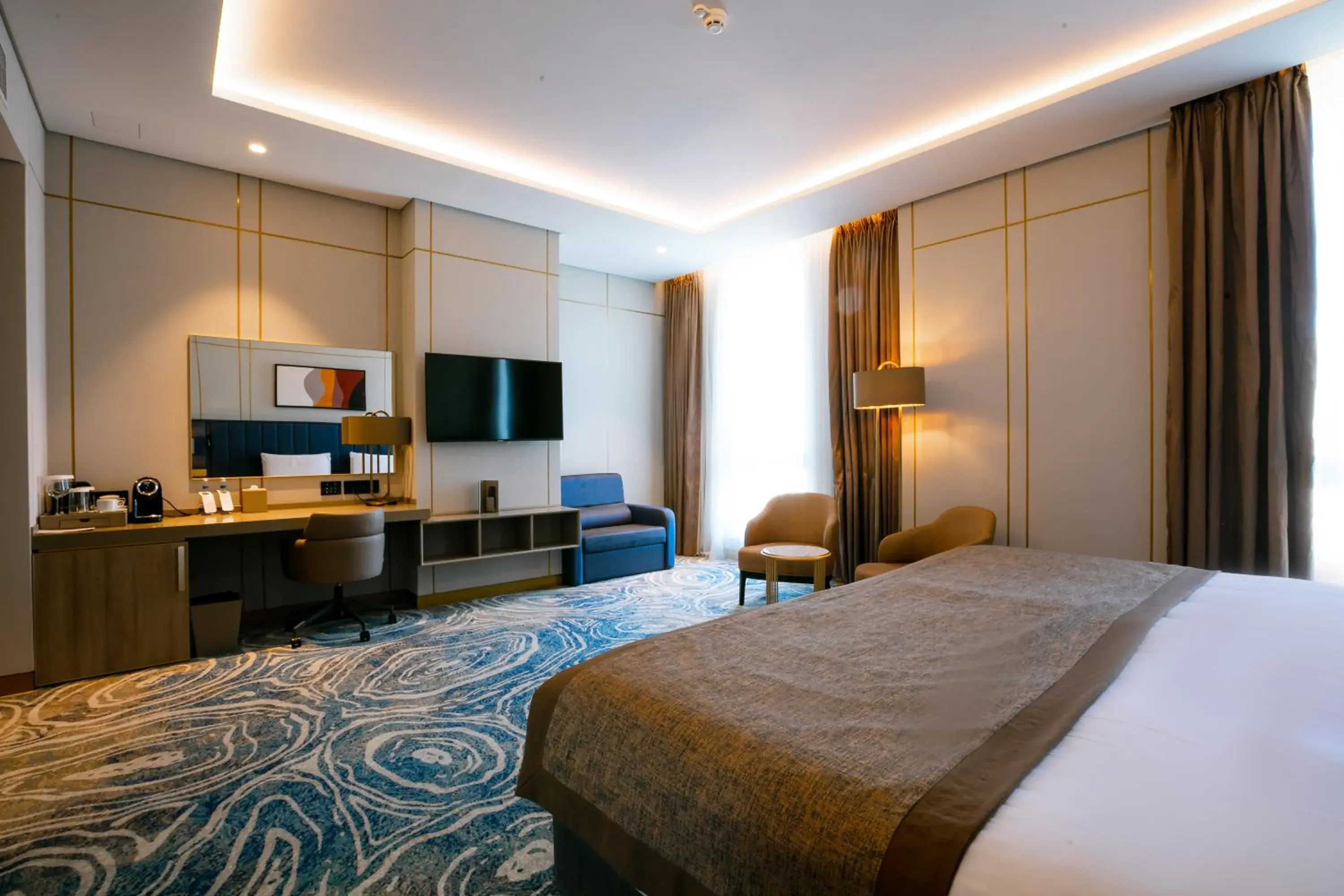 Junior Twin Suite with Sofa Bed in InterContinental Baku by IHG Junior Twin Suite with Sofa Bed in InterContinental Baku by IHG