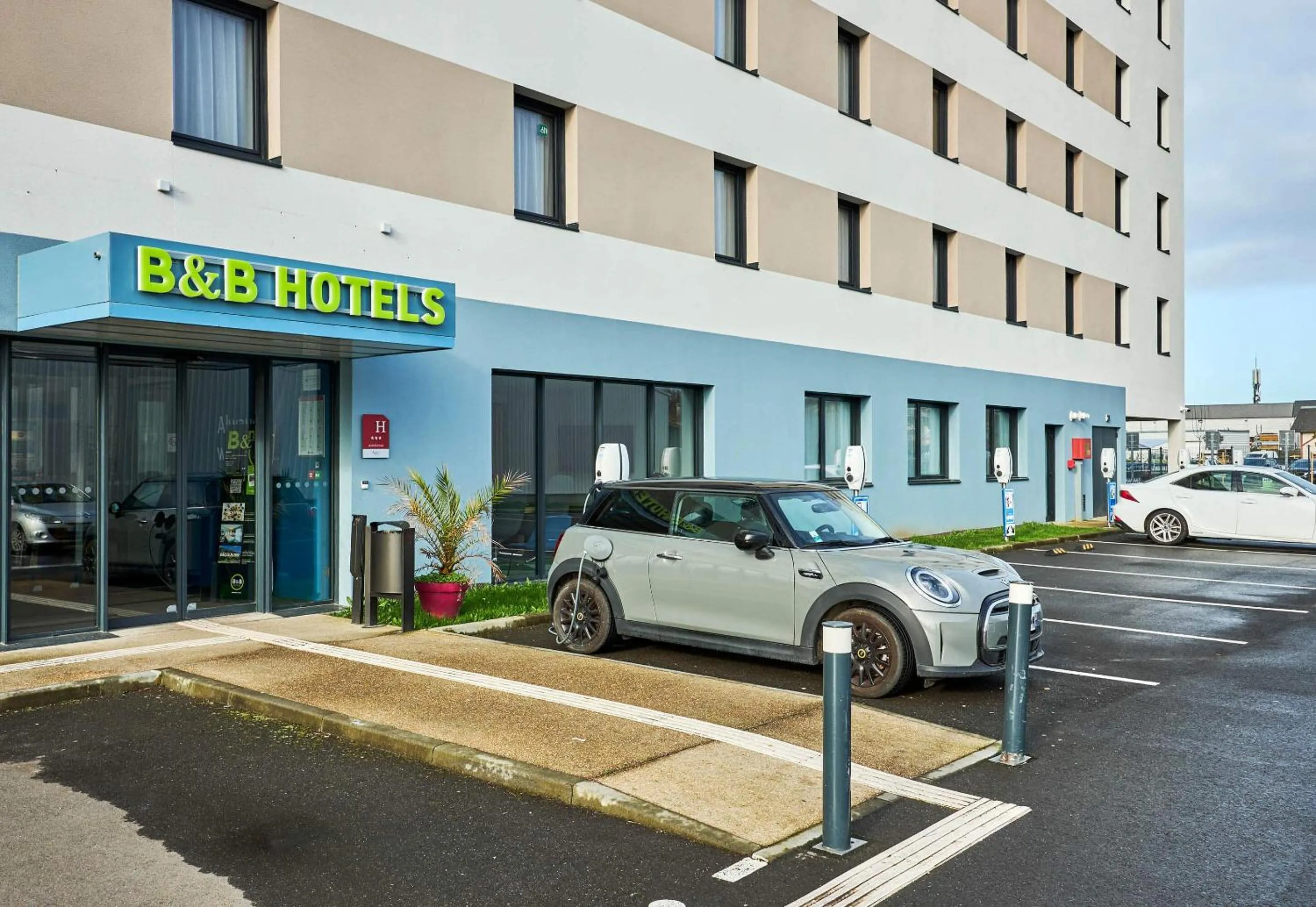 Parking in B&B HOTEL Deauville-Touques