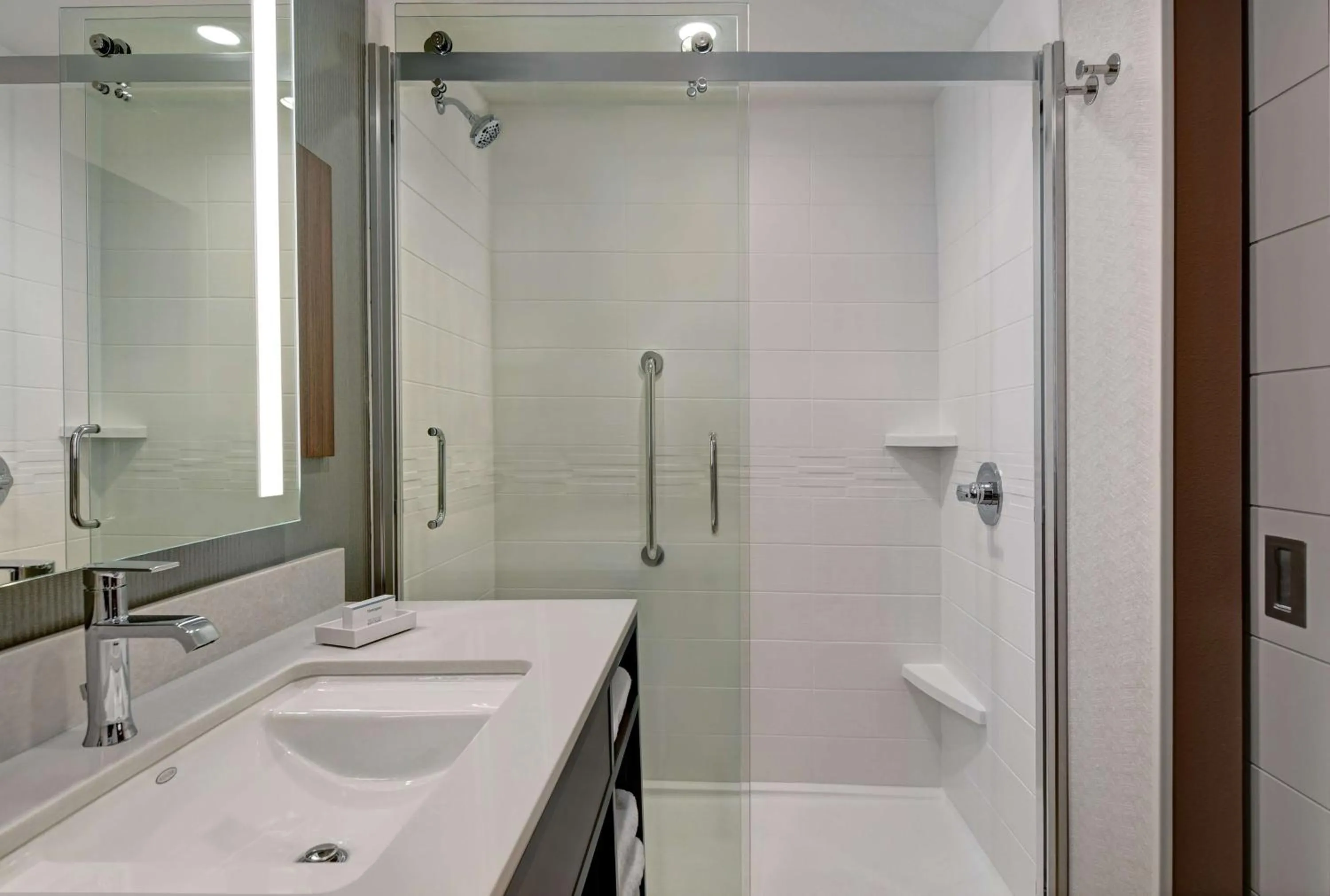 Shower in Hilton Garden Inn Madison Huntsville Airport