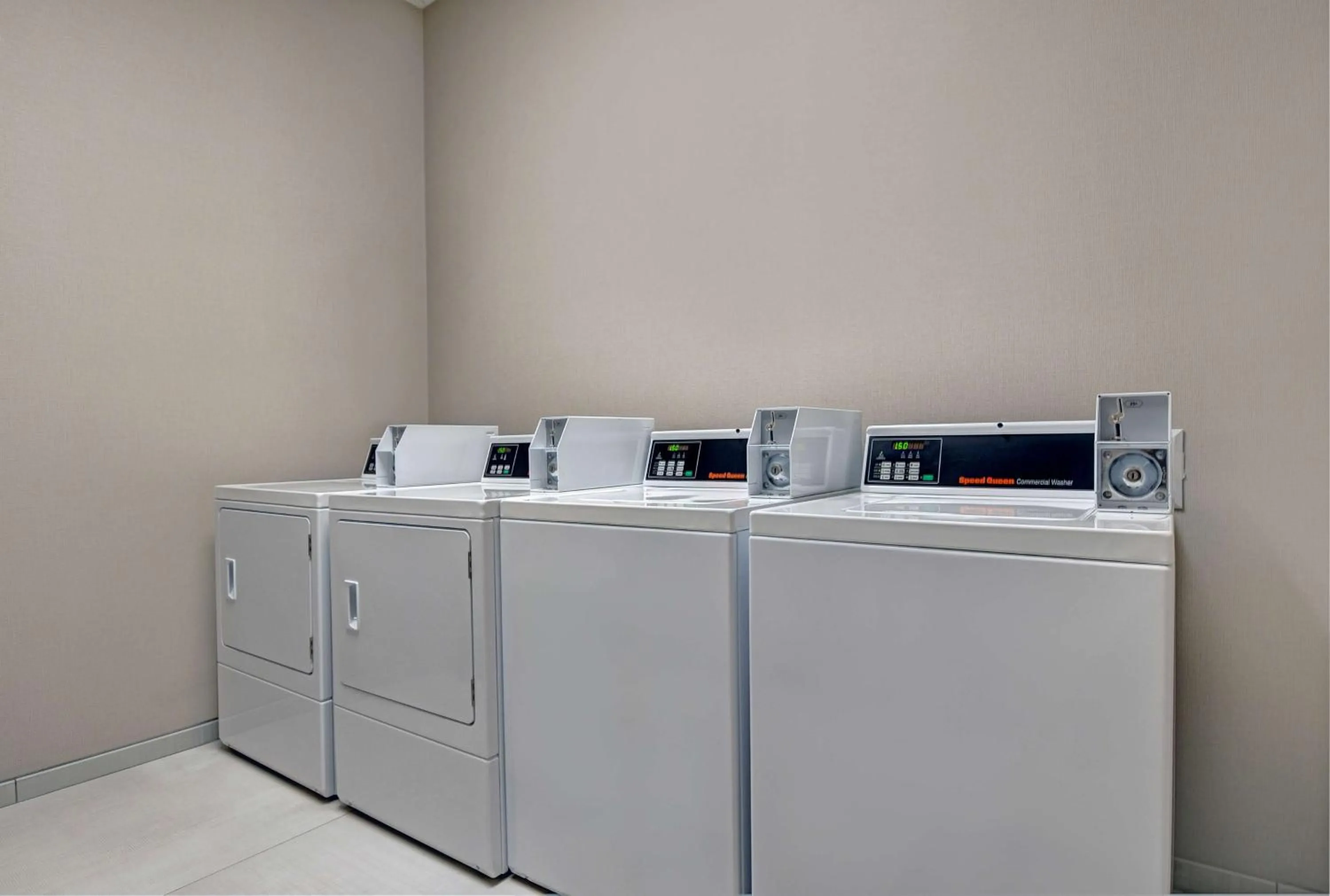 Property building in Hilton Garden Inn Madison Huntsville Airport