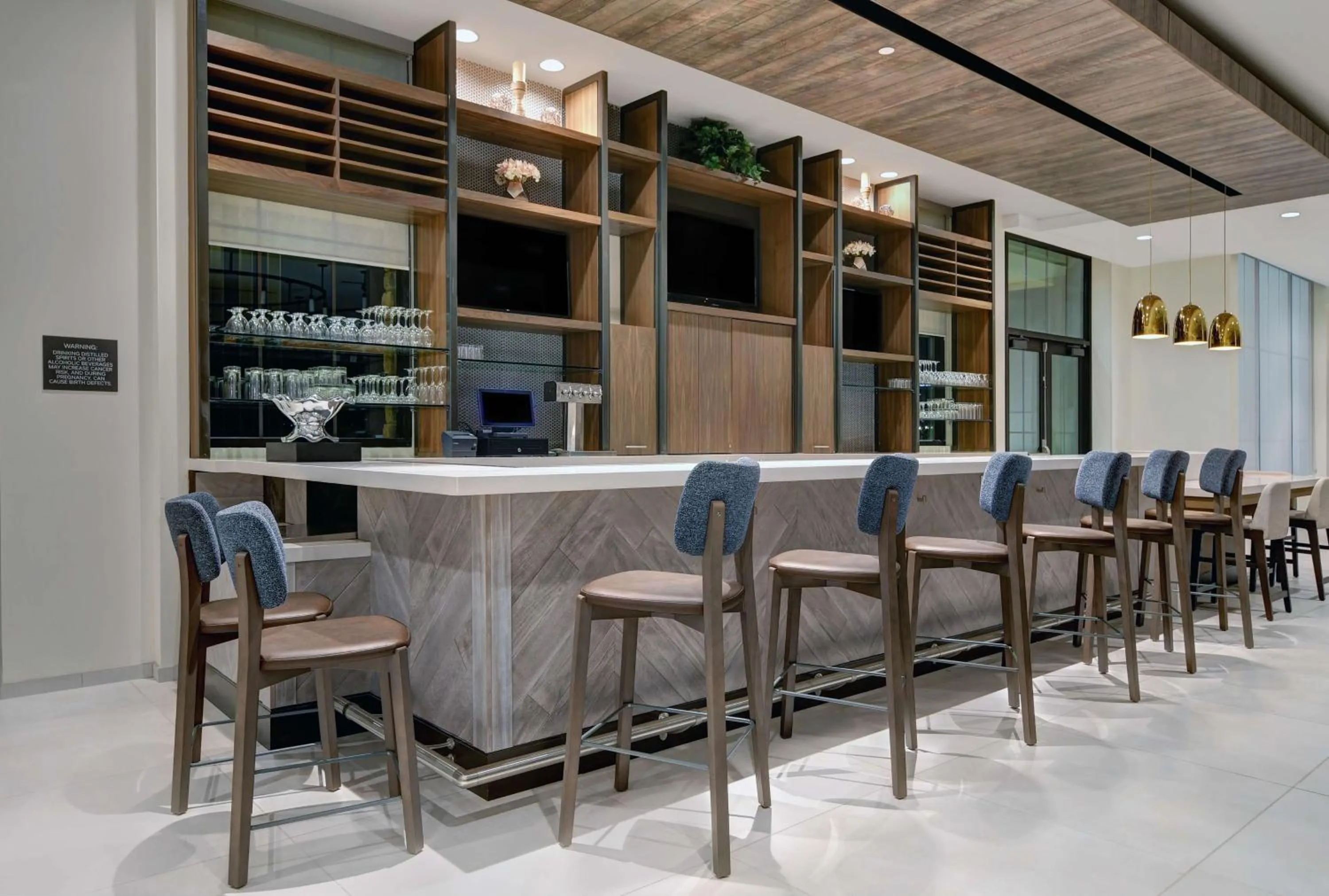 Lounge or bar in Hilton Garden Inn Madison Huntsville Airport