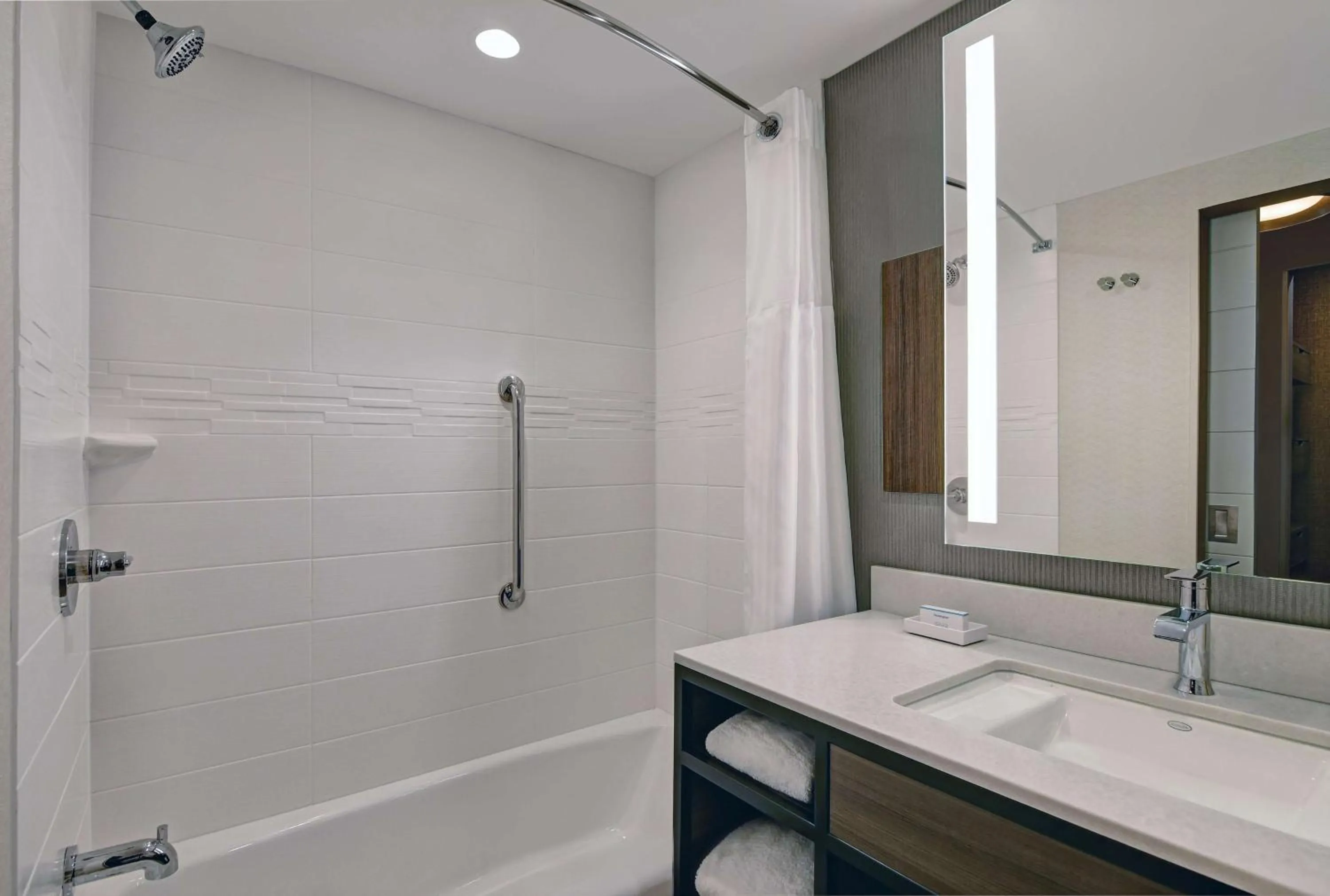 Shower in Hilton Garden Inn Madison Huntsville Airport