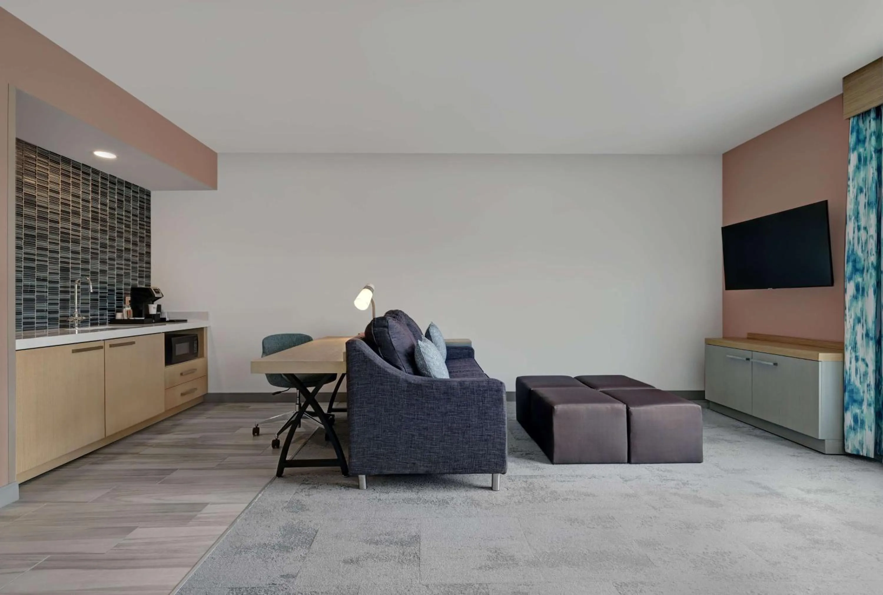 Bedroom in Hilton Garden Inn Manassas