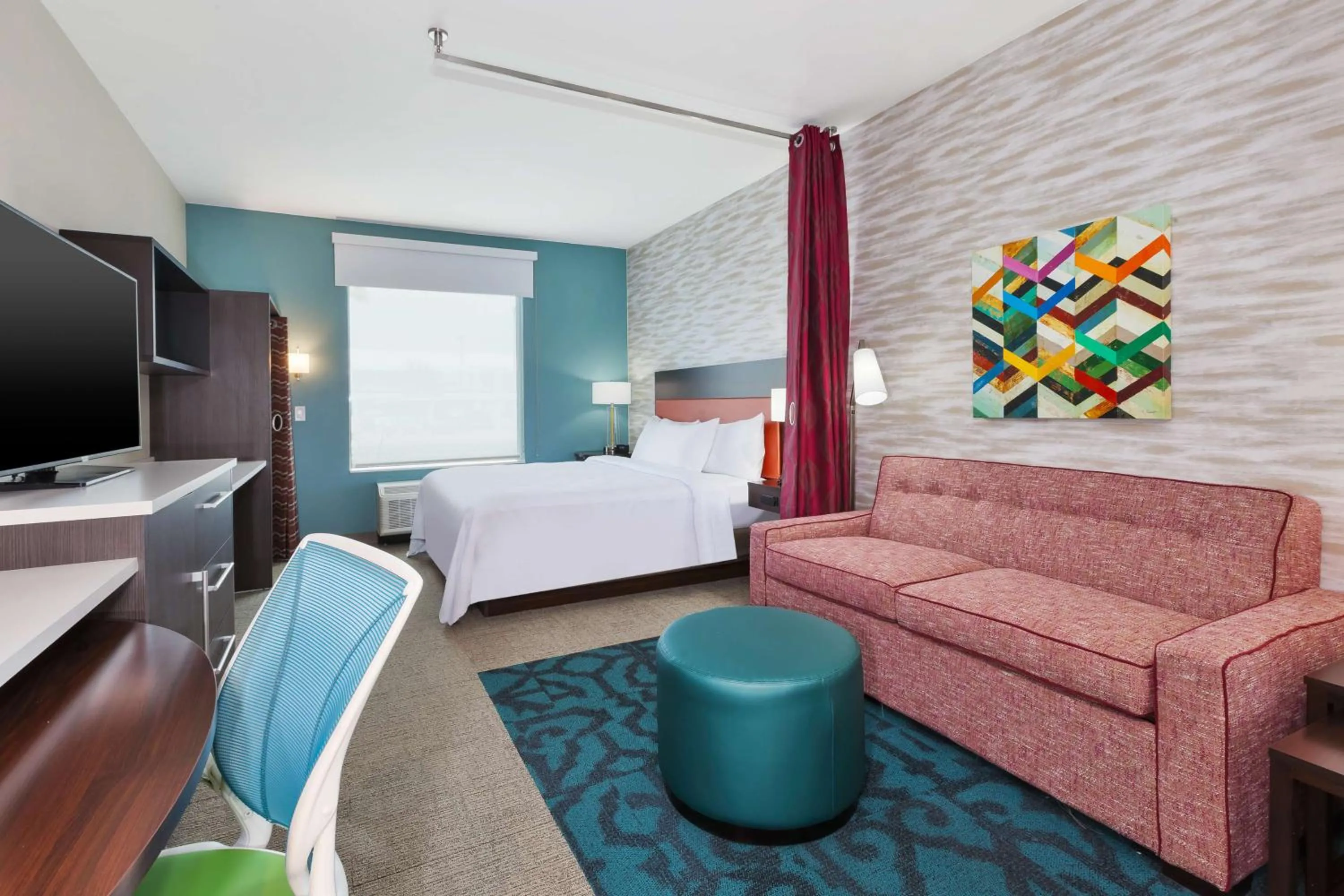 Living room, Bed in Home2 Suites By Hilton Tucson Airport, Az