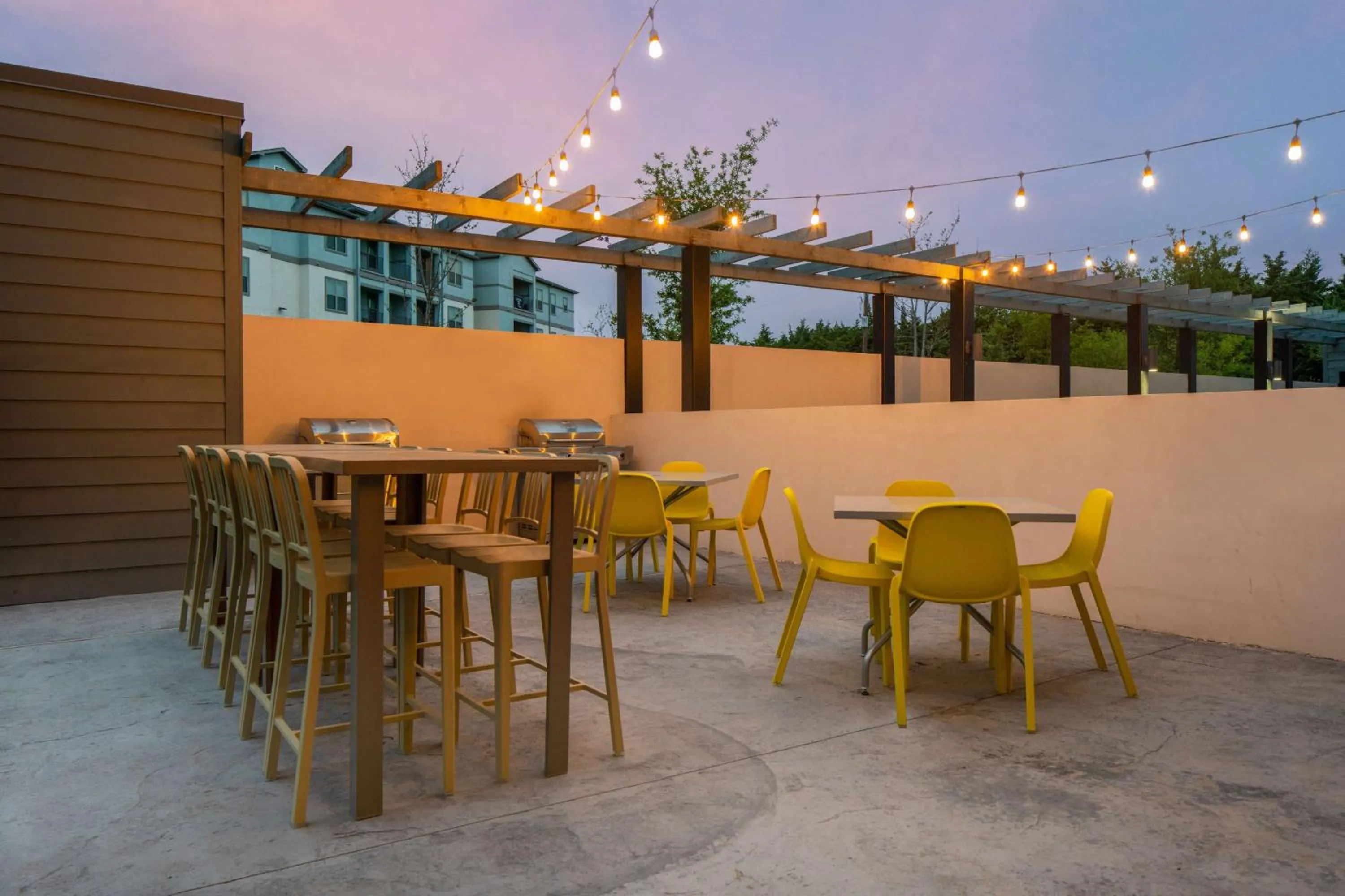 Dining area in Home2 Suites By Hilton Rowlett Rockwall Marina